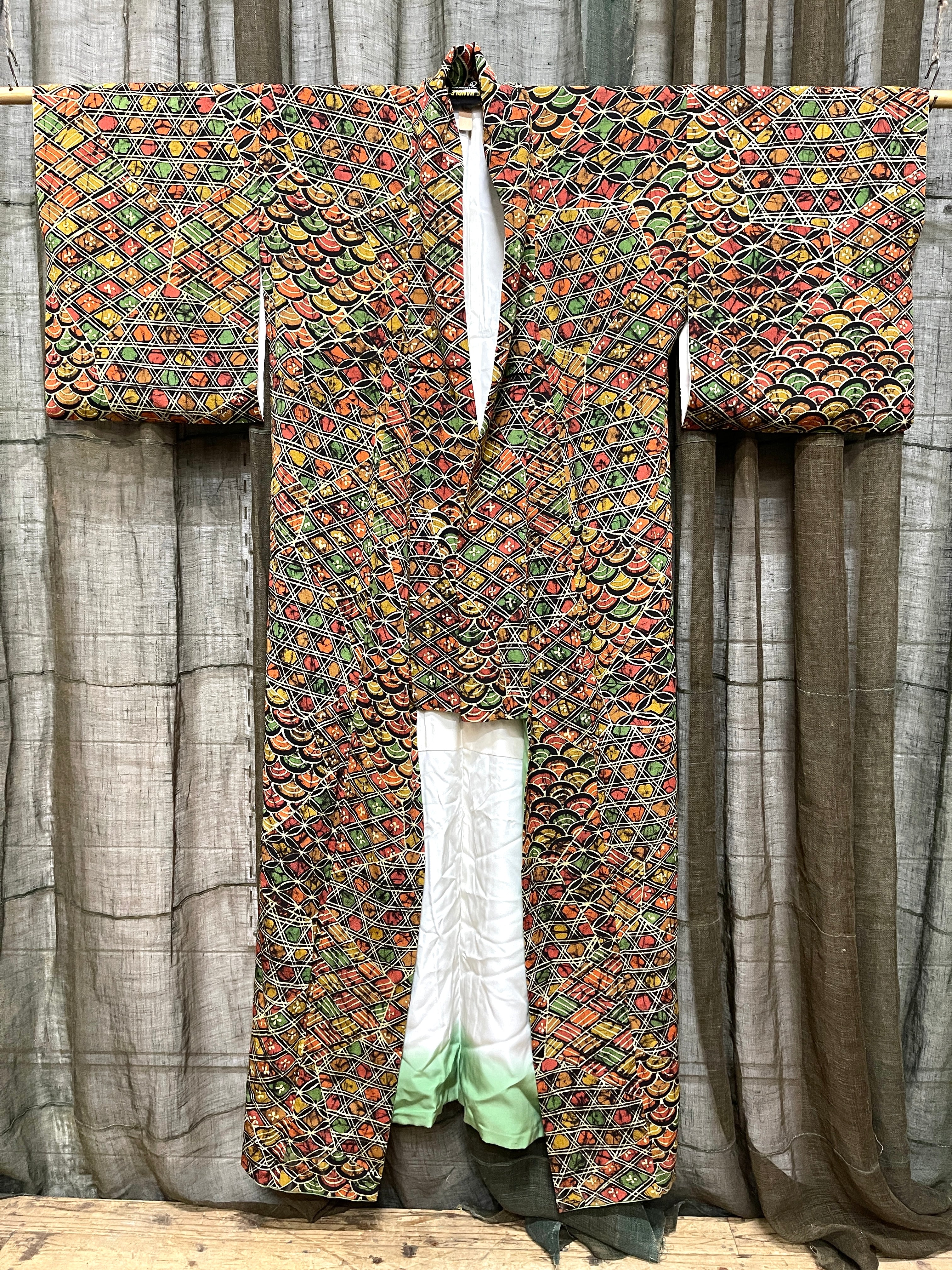 Vintage Japanese Silk Kimono | c.1970