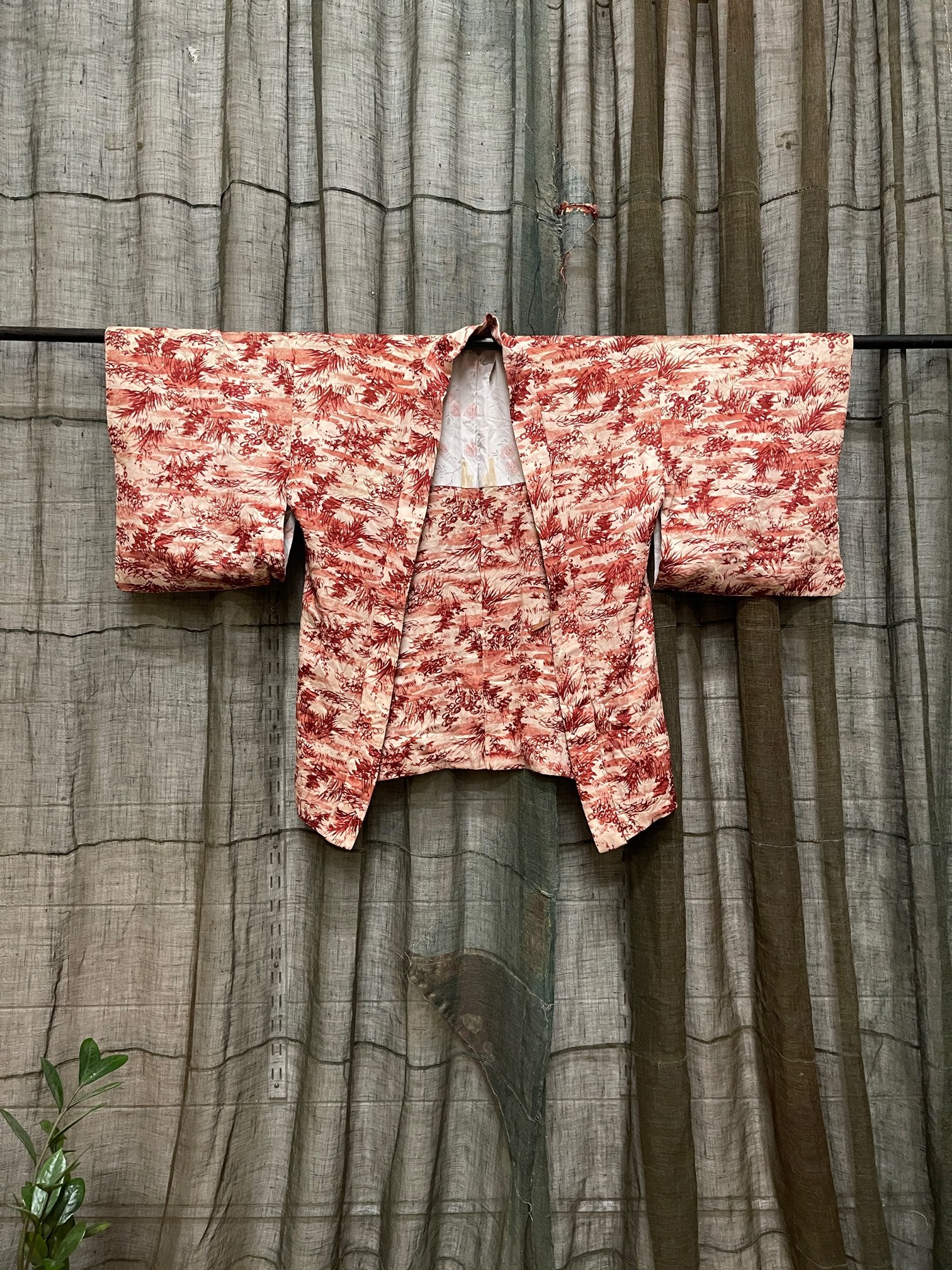 Japanese Haori-Kimono Jacket - Soft Drape White Pink Silk