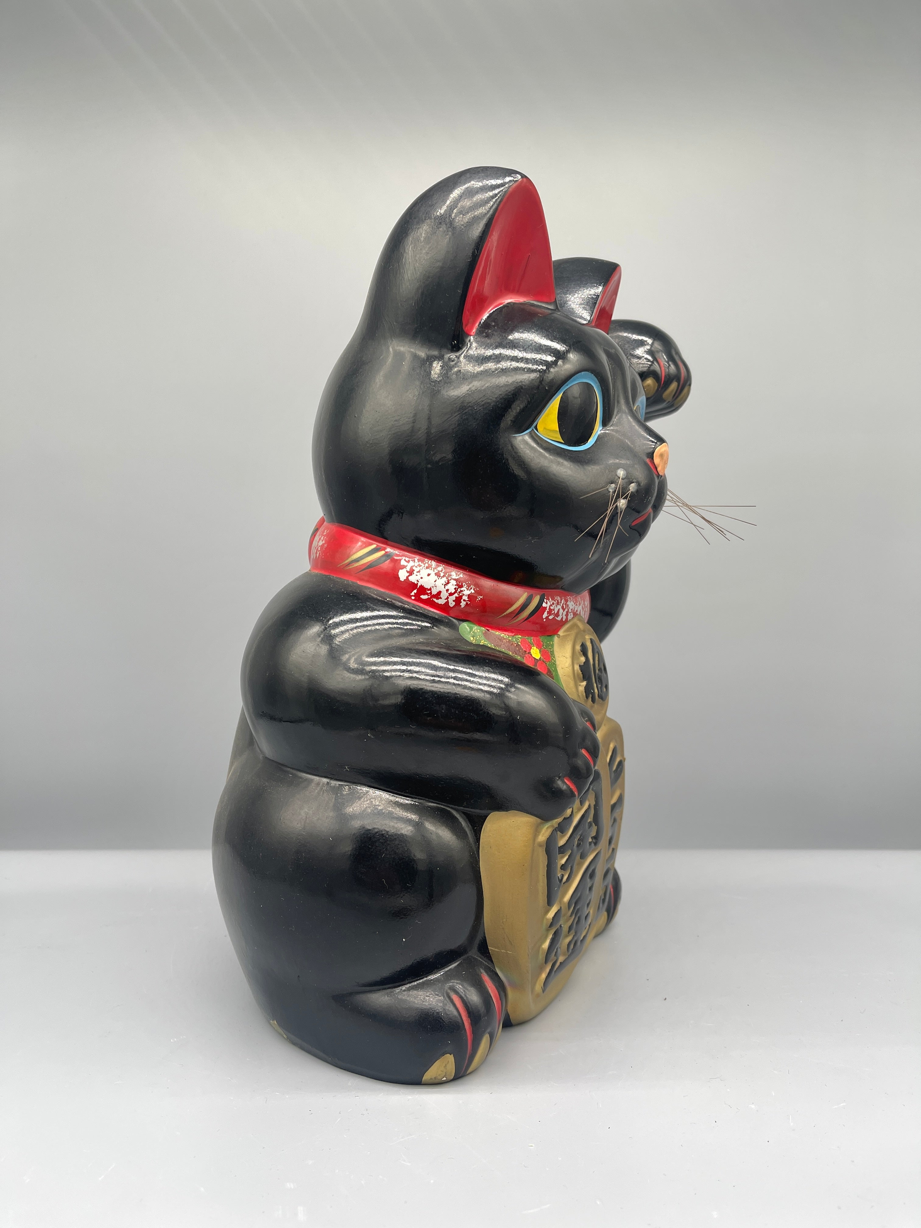 Vintage Japanese Black Ceramic Maneki Neko | c.1970