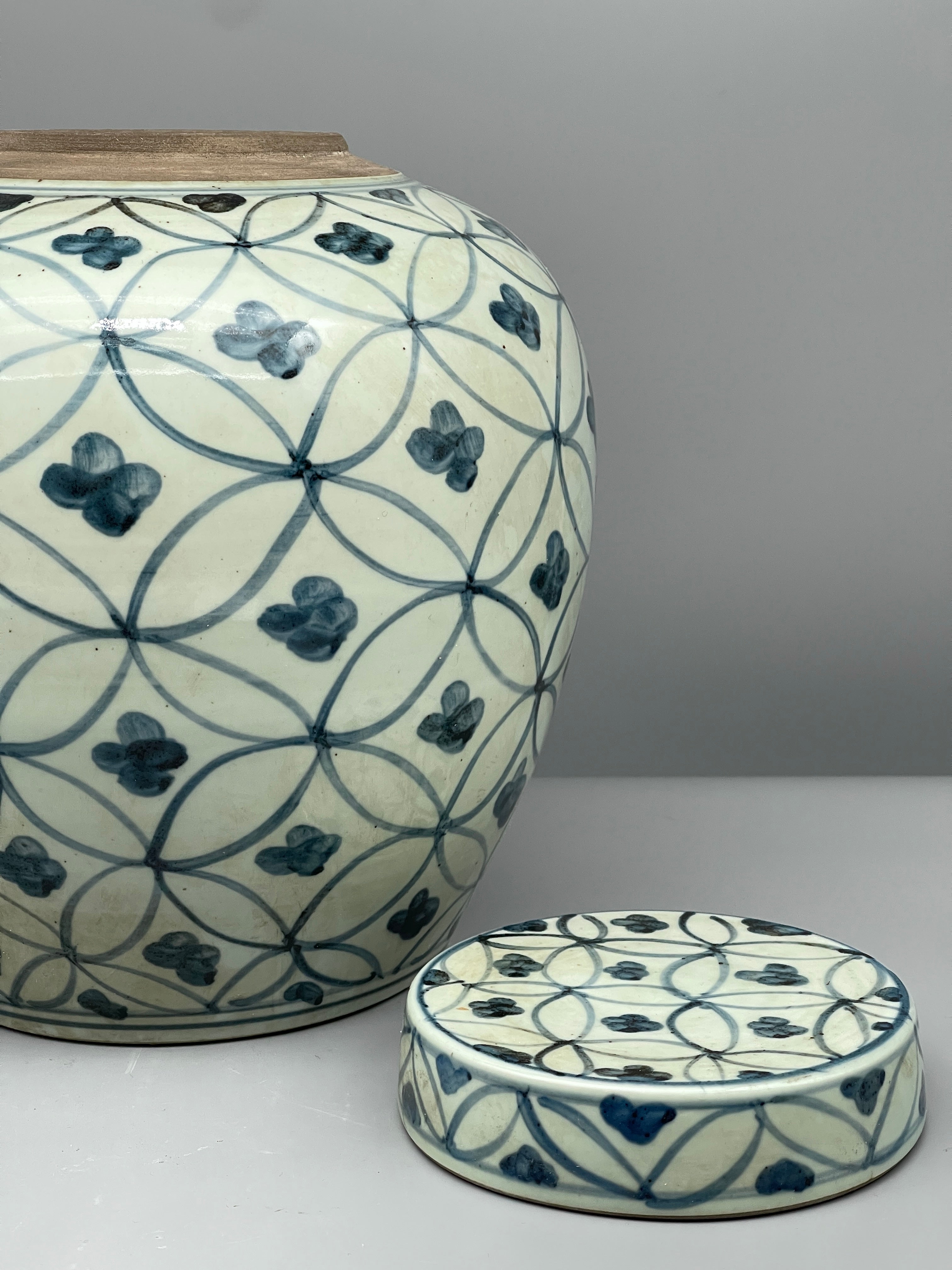 Chinese Porcelain Ming Jar