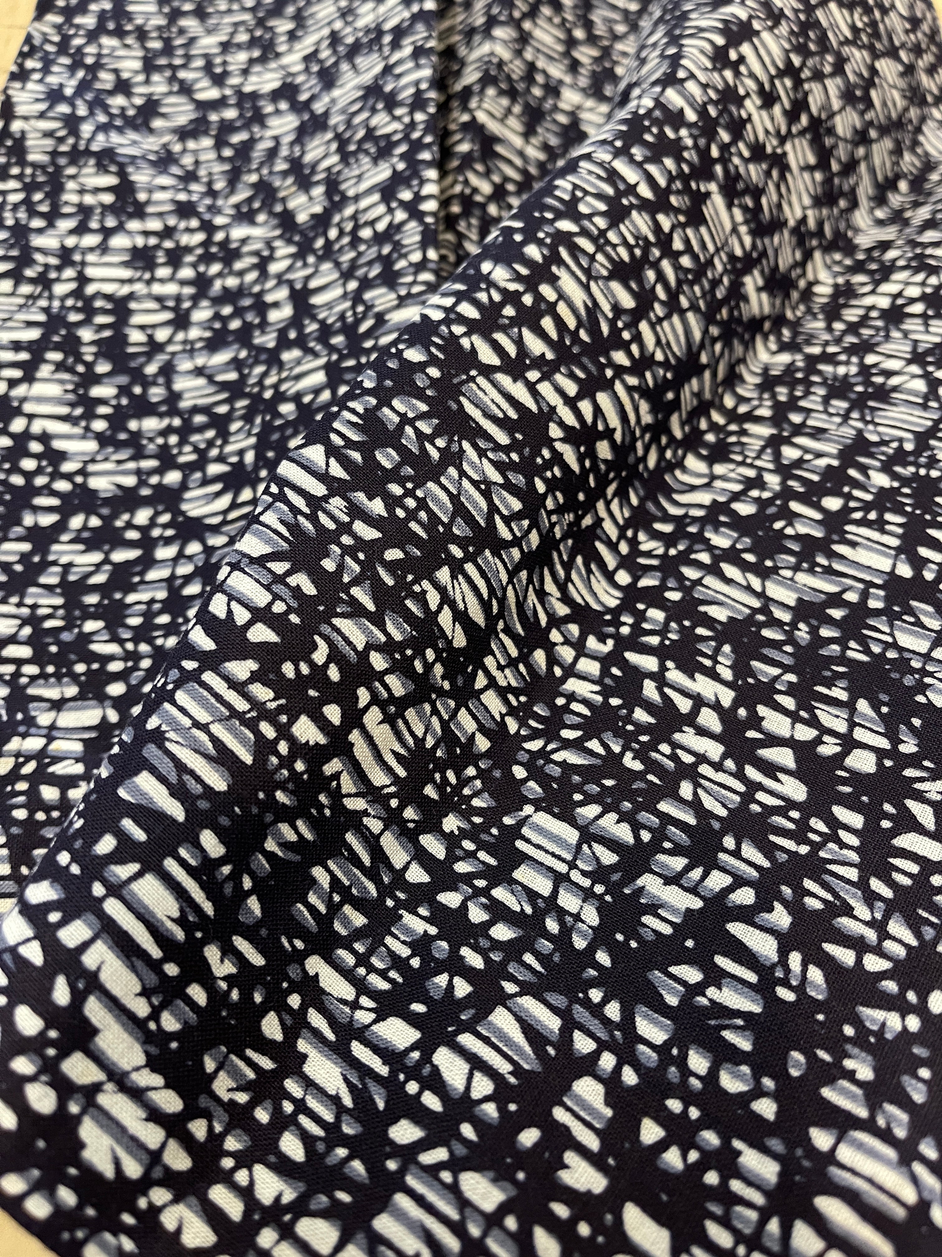 Japanese Yukata Cotton Fabric, Indigo & White