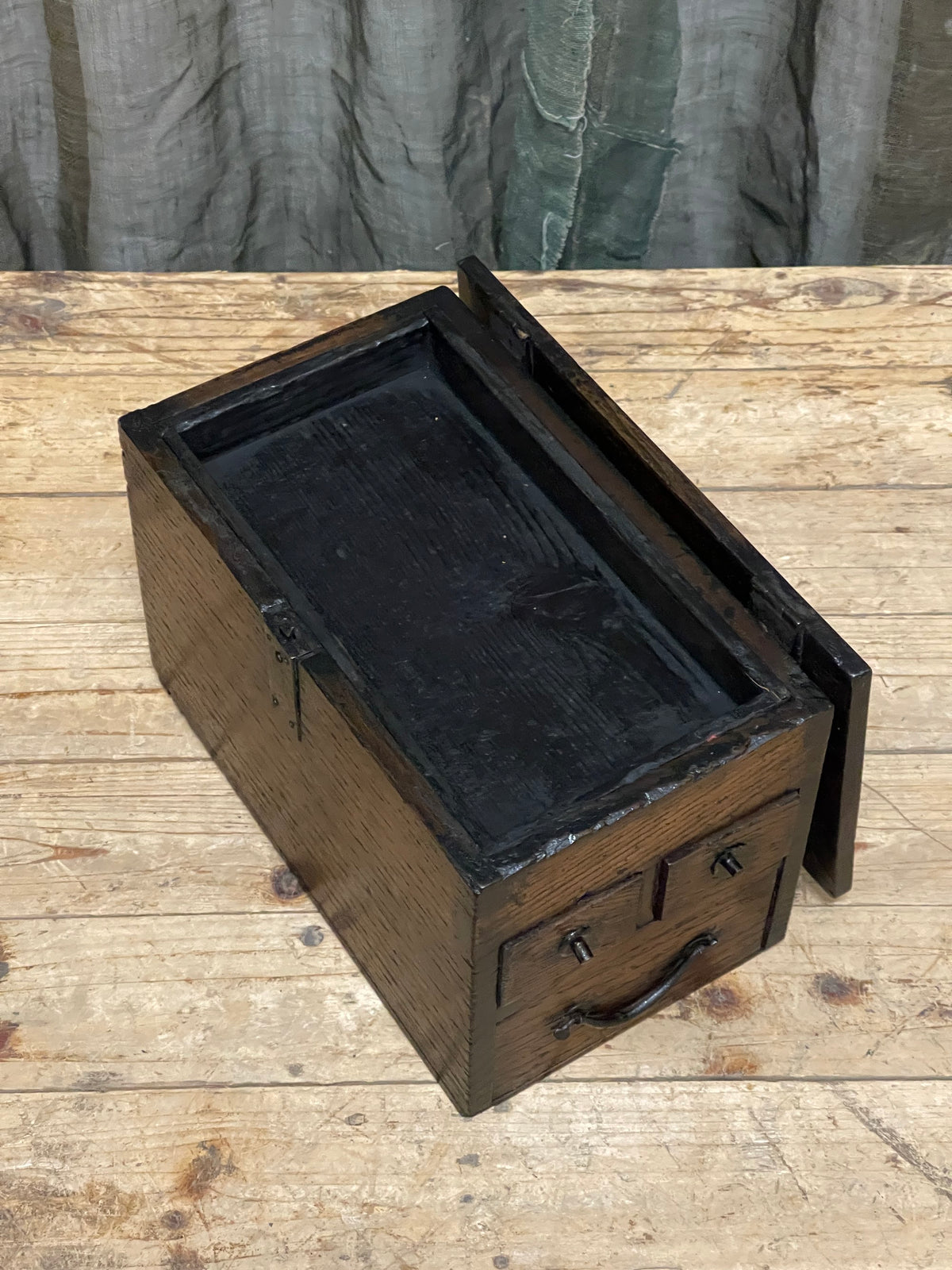 Antique Japanese elm calligraphy box (suzuri bako), Edo period, view 3