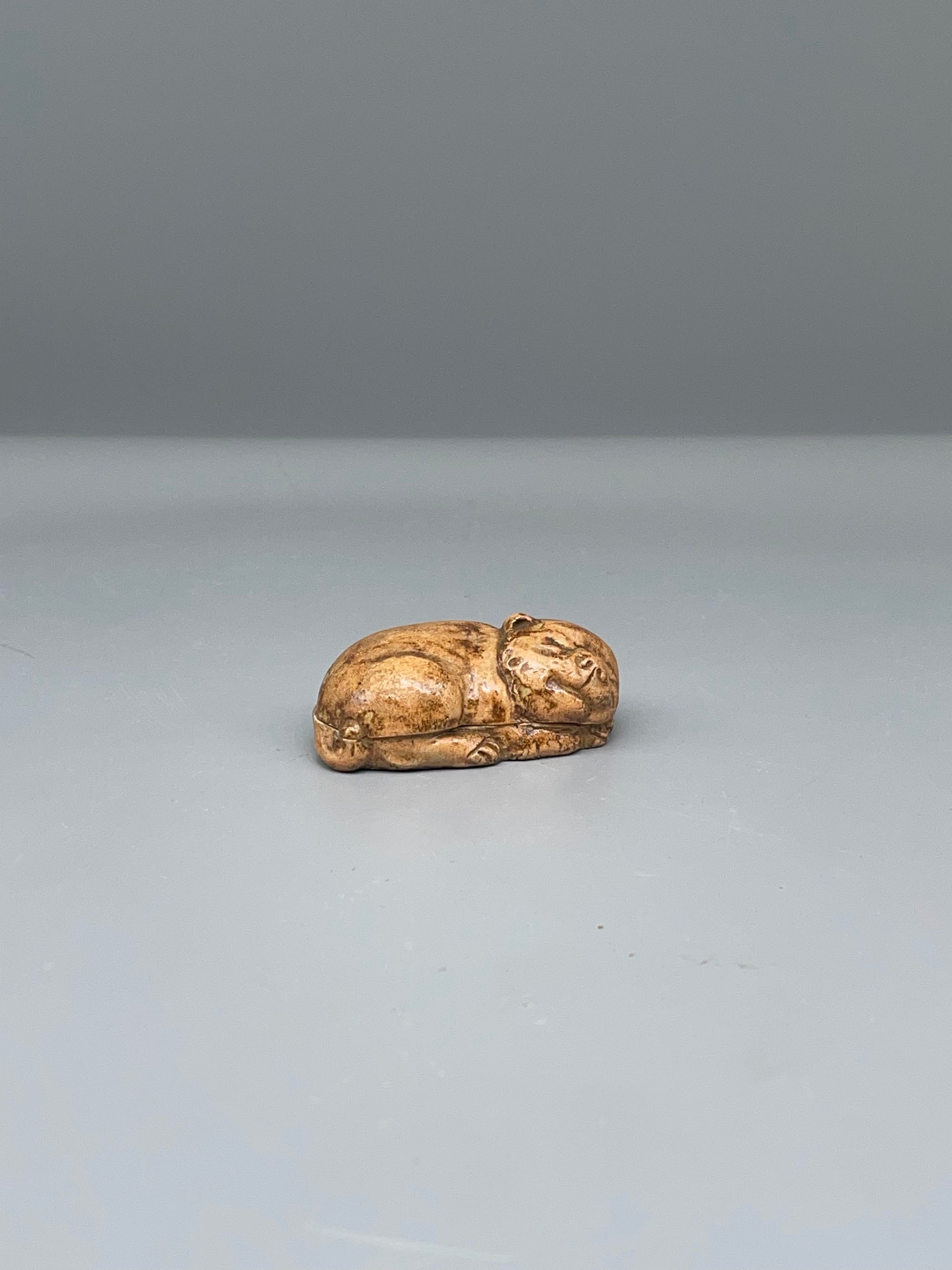 Vintage Japanese Kogo, Incense Container - Sleeping Animal