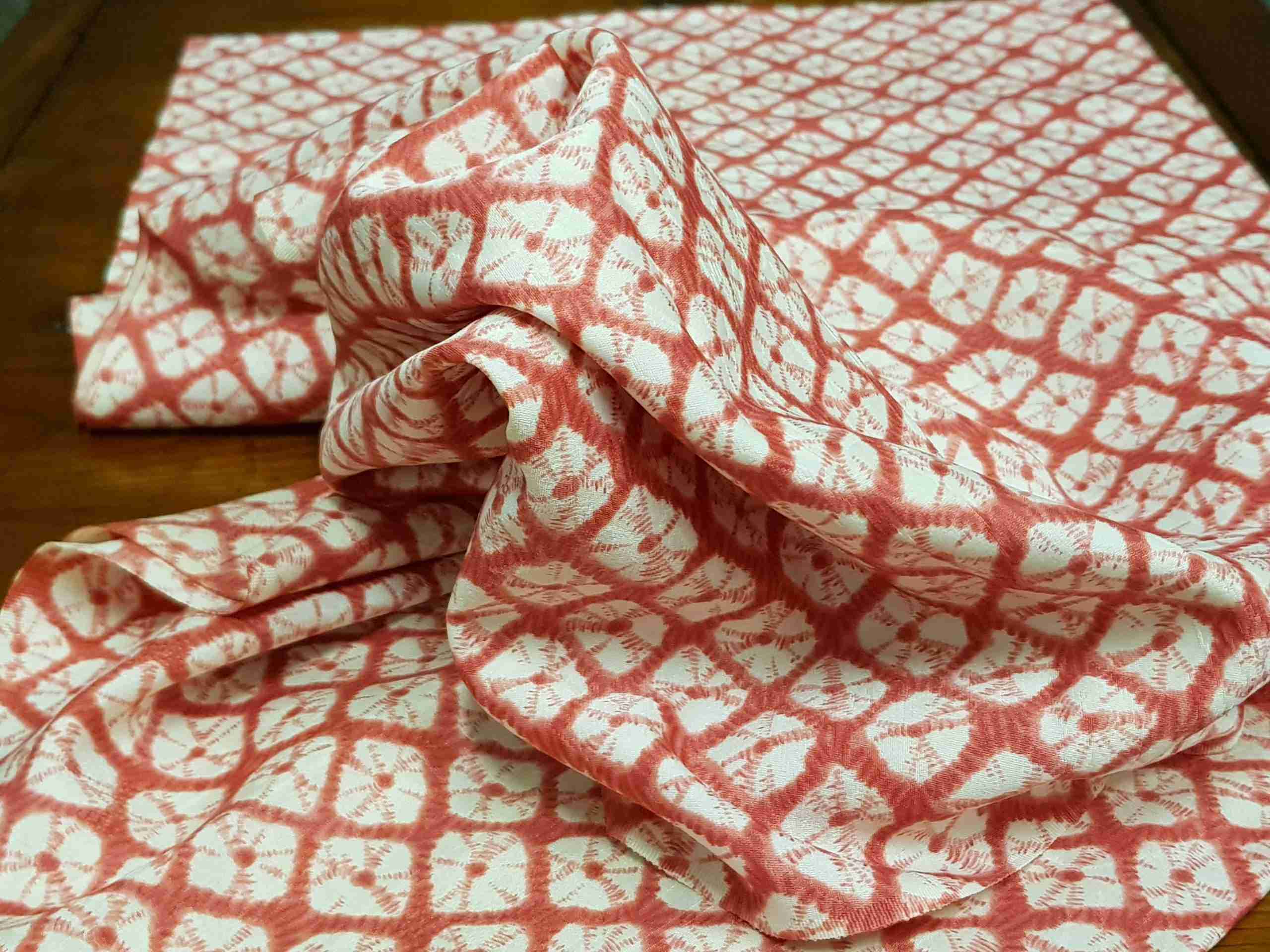 Japanese Silk Fabric, White & Pink Shibori Kanoko Pattern