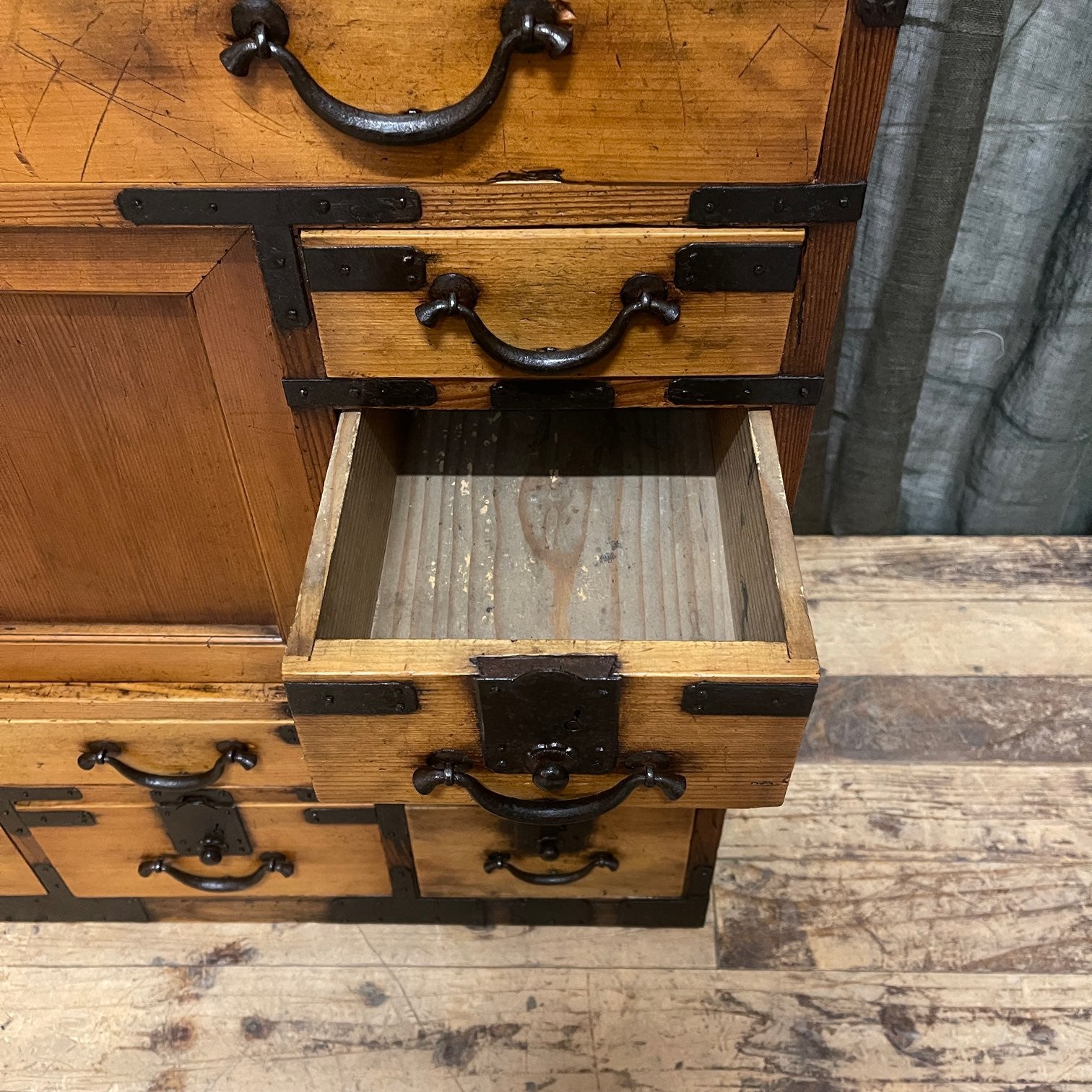 Japanese Choba Dansu, Merchant’s Chest – Cedar & Cypress | Meiji c.1890