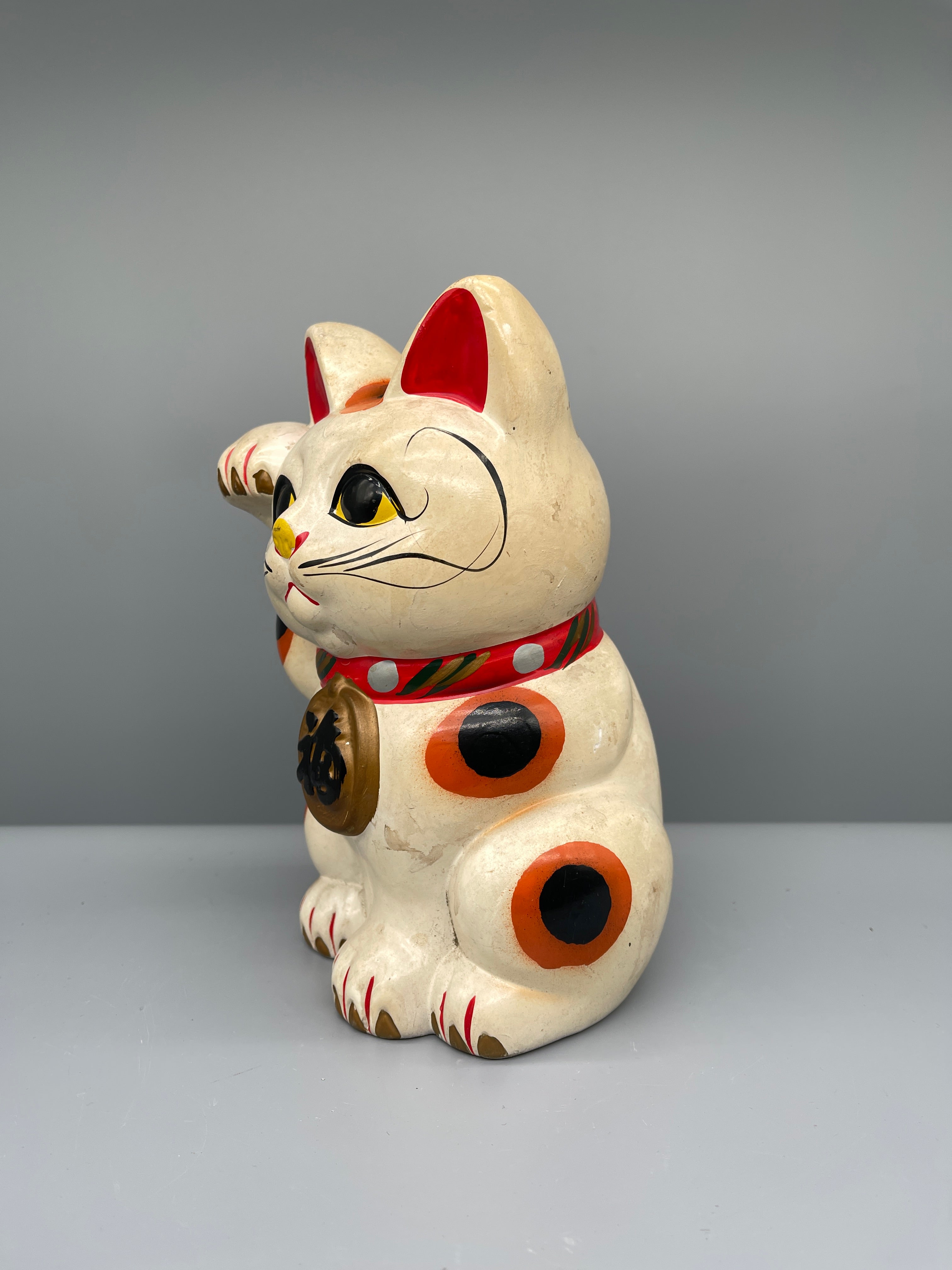 Vintage Japanese White Ceramic Maneki Neko | c.1970