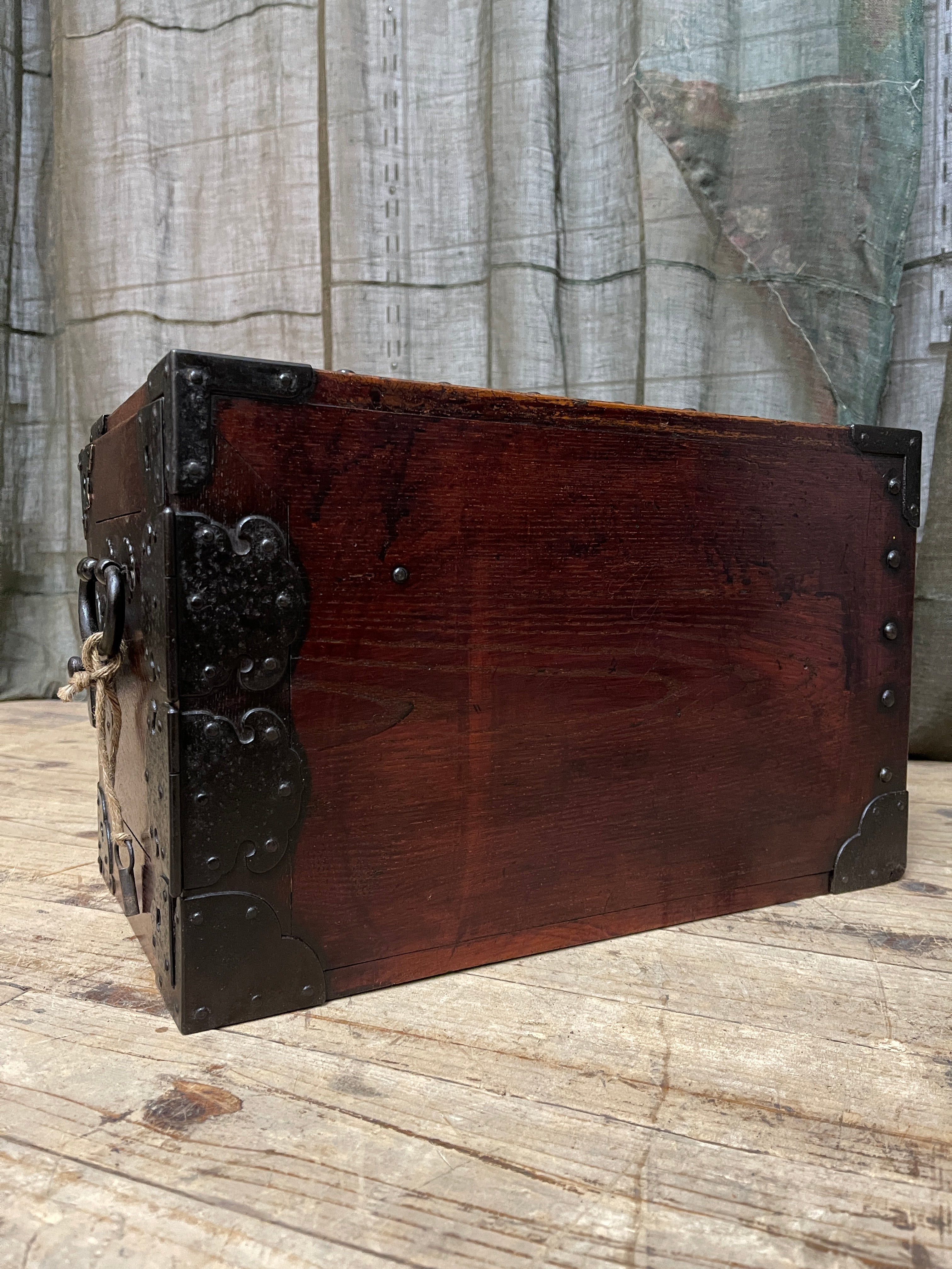Funa Dansu, Japanese Ships Chest - Elm | Meiji