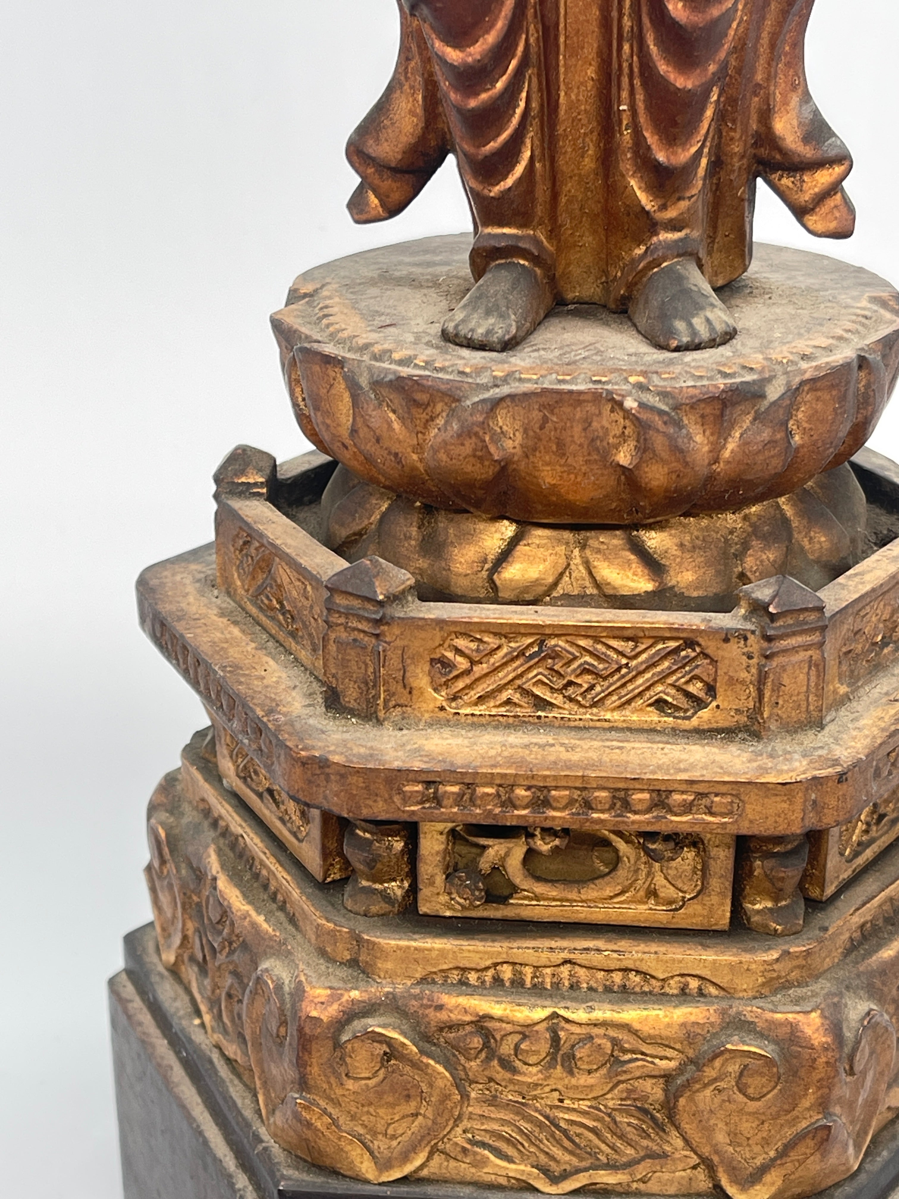 Antique Japanese Seishi-Bosatsu Carved Statue