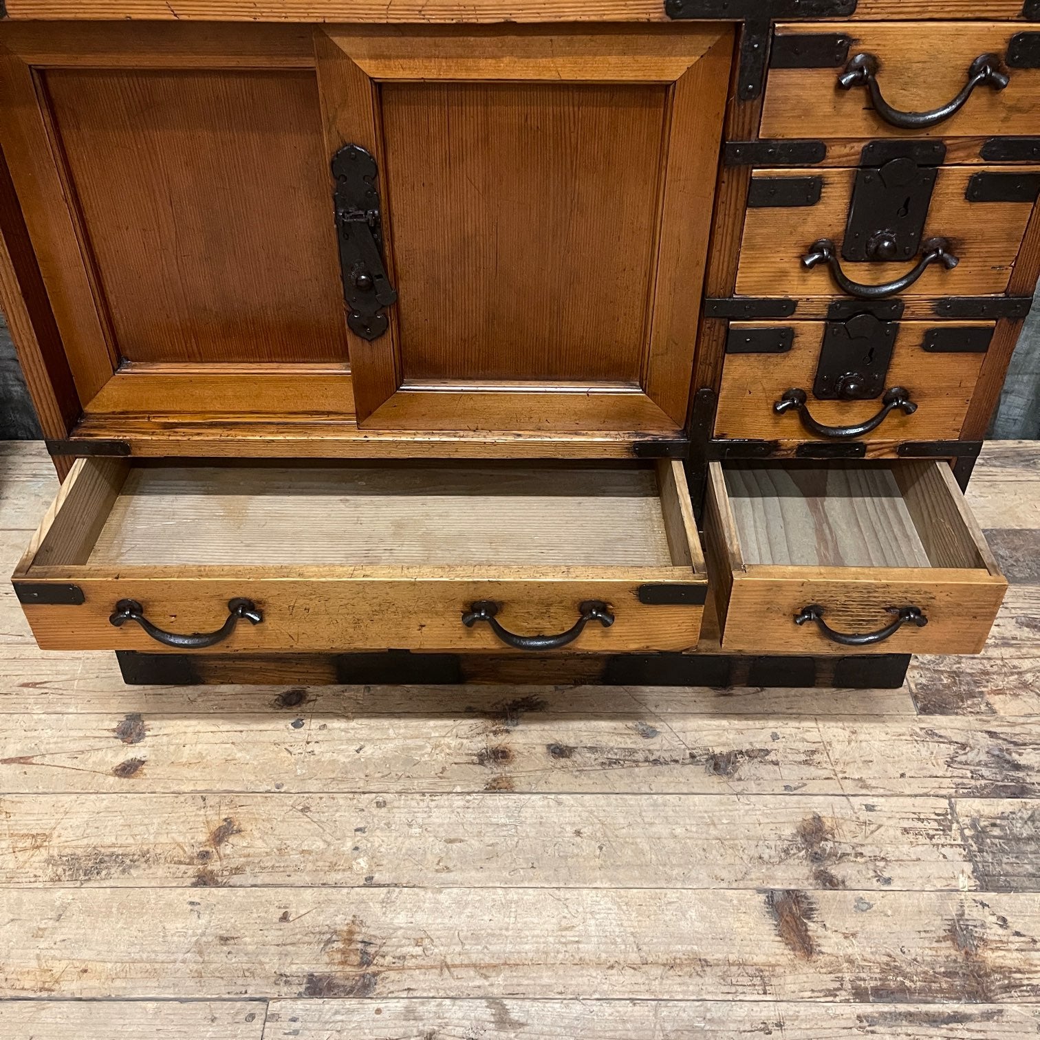 Japanese Choba Dansu, Merchant’s Chest – Cedar & Cypress | Meiji c.1890