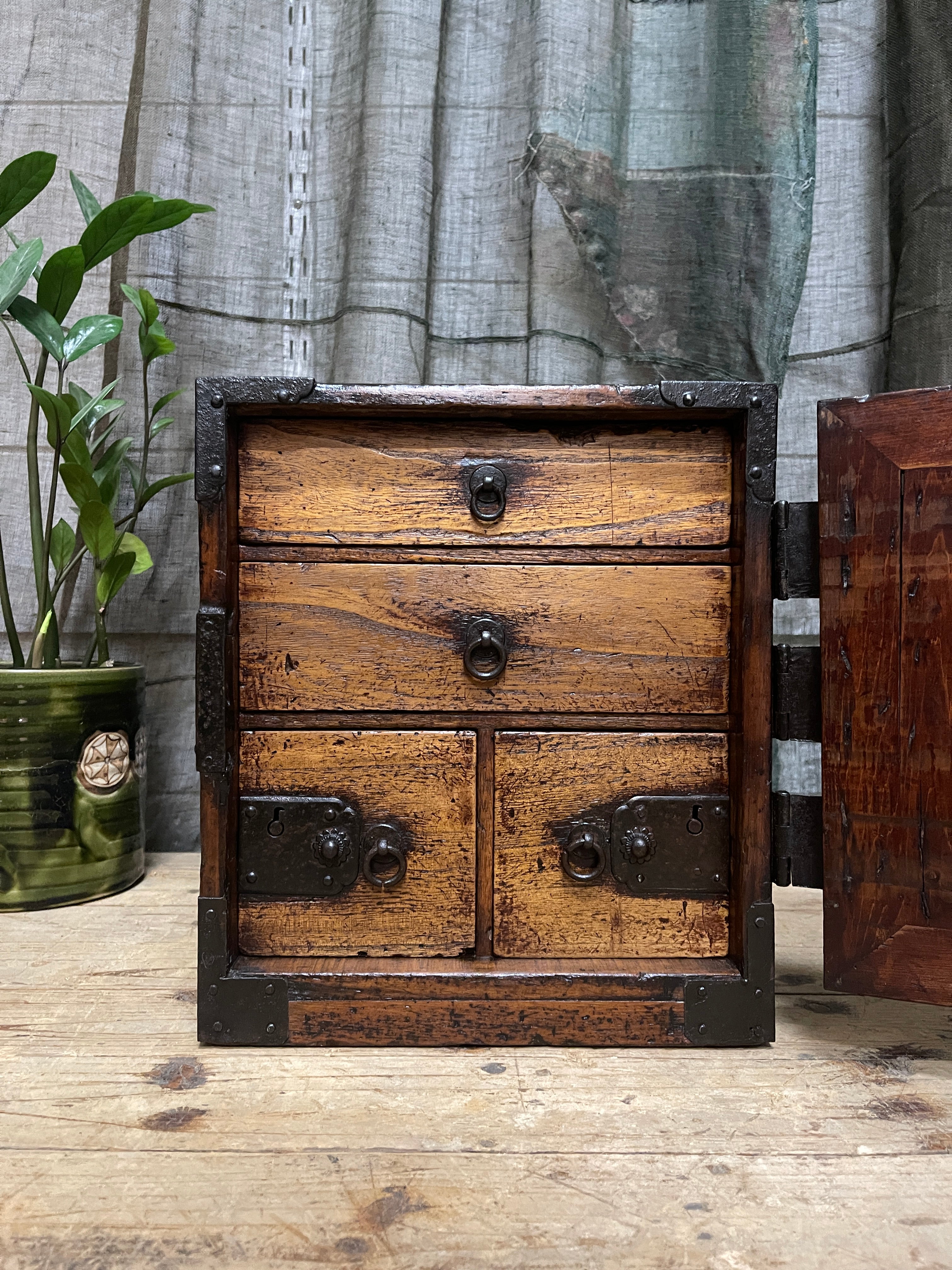 Funa Dansu, Japanese Ships Chest - Cypress | Edo