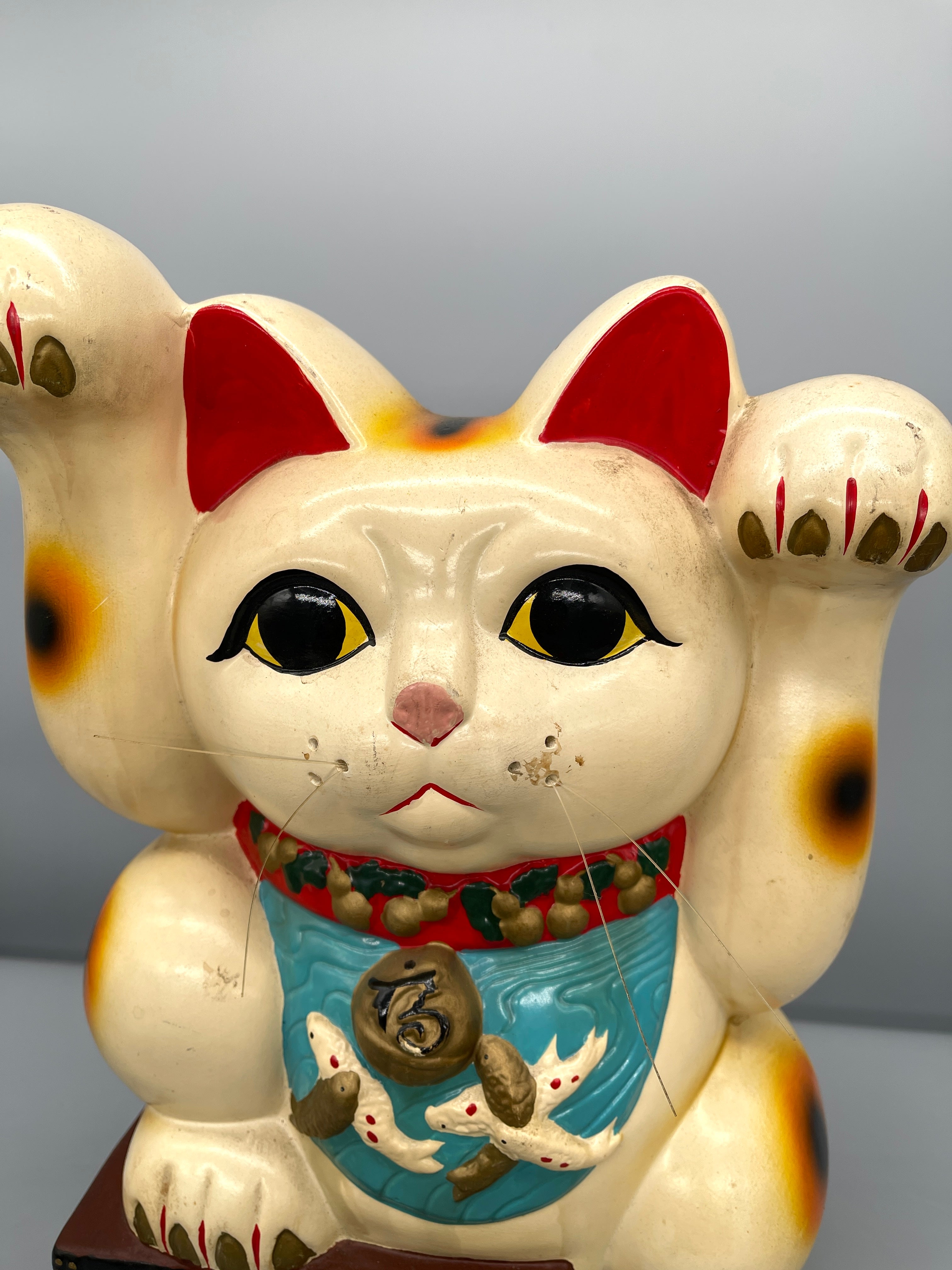 Vintage Japanese Ceramic Maneki Neko | c.1970