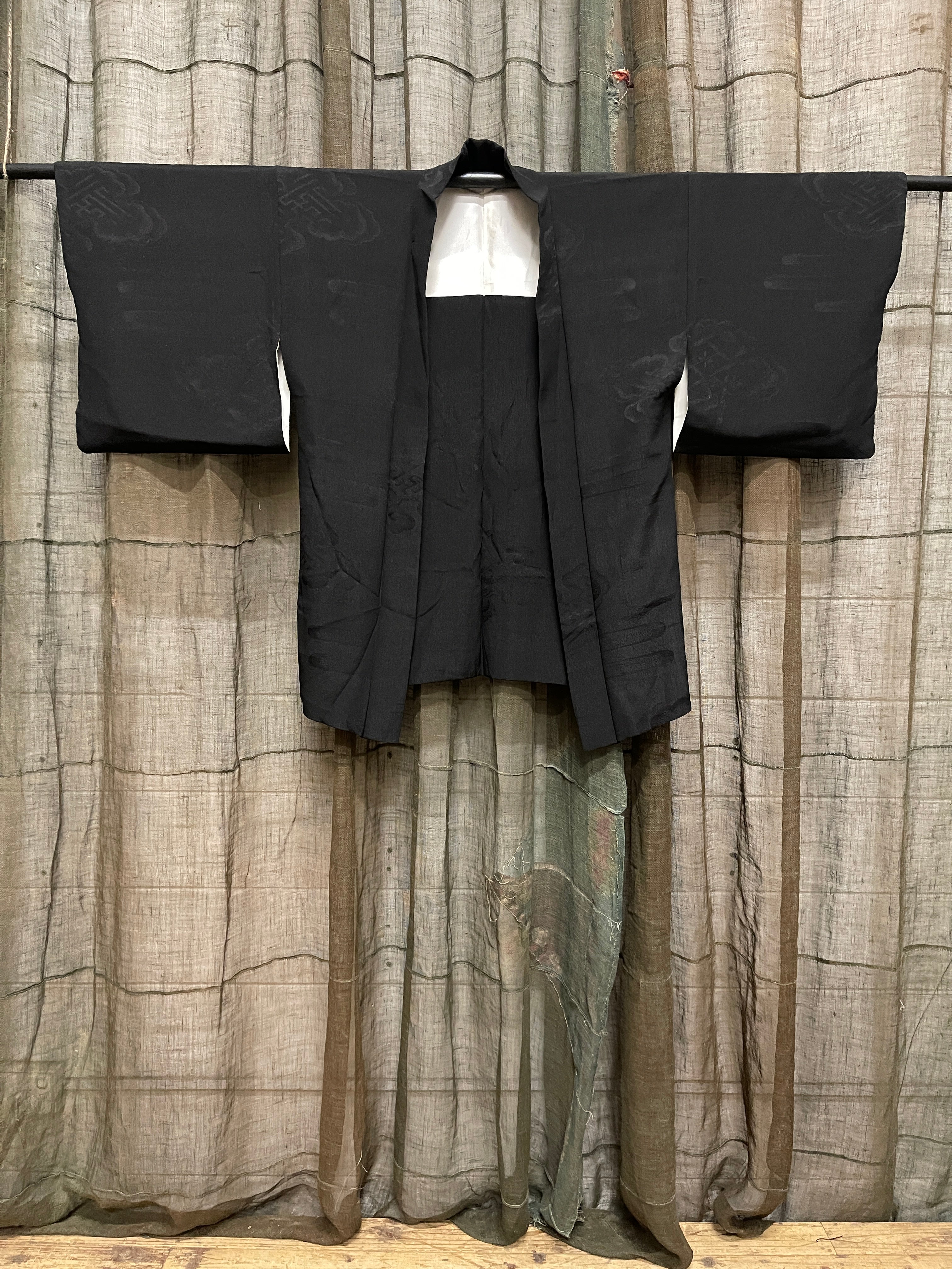 Japanese Haori-Kimono Silk Jacket - Plain Black