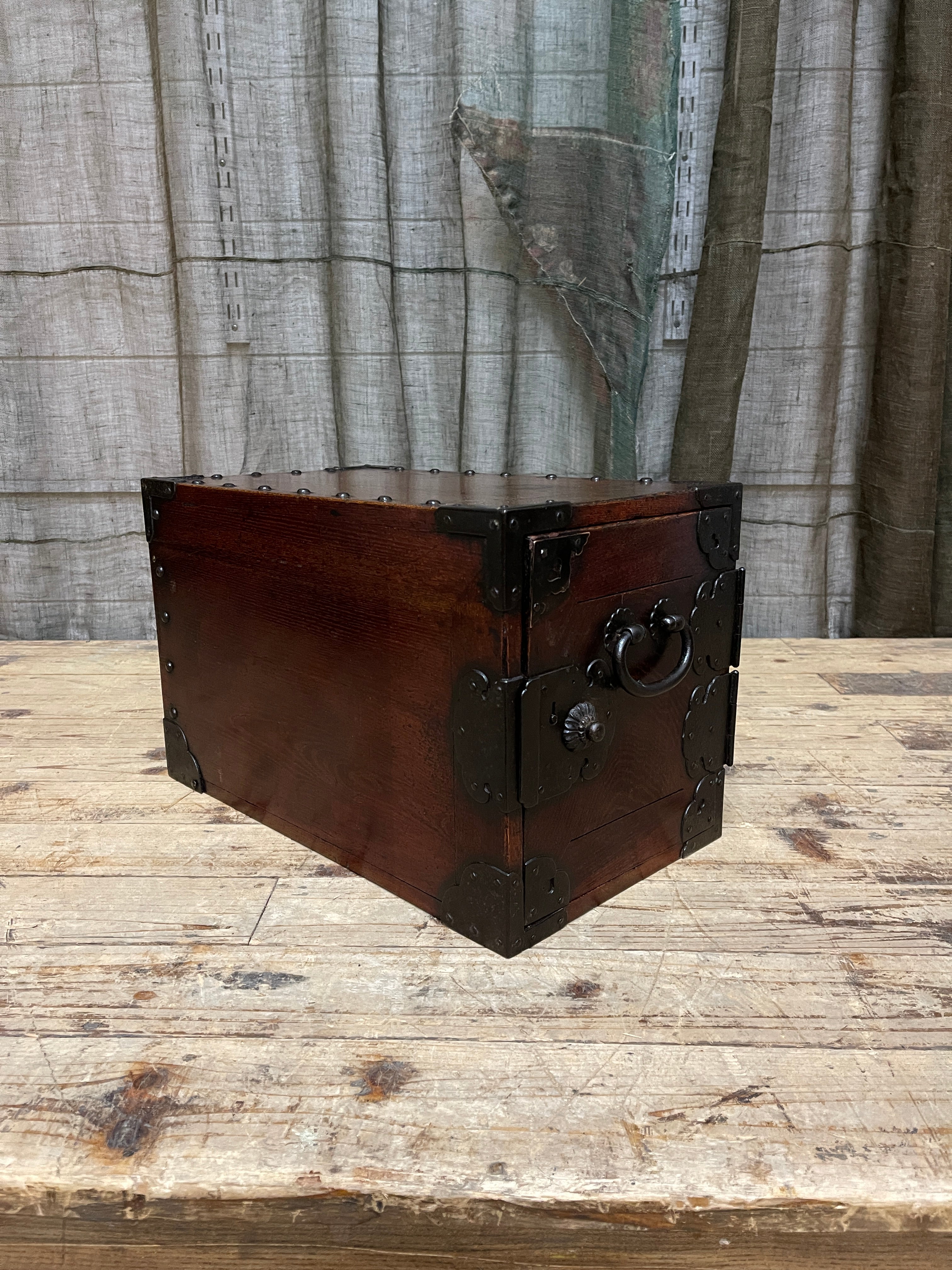 Funa Dansu, Japanese Ships Chest - Elm | Meiji