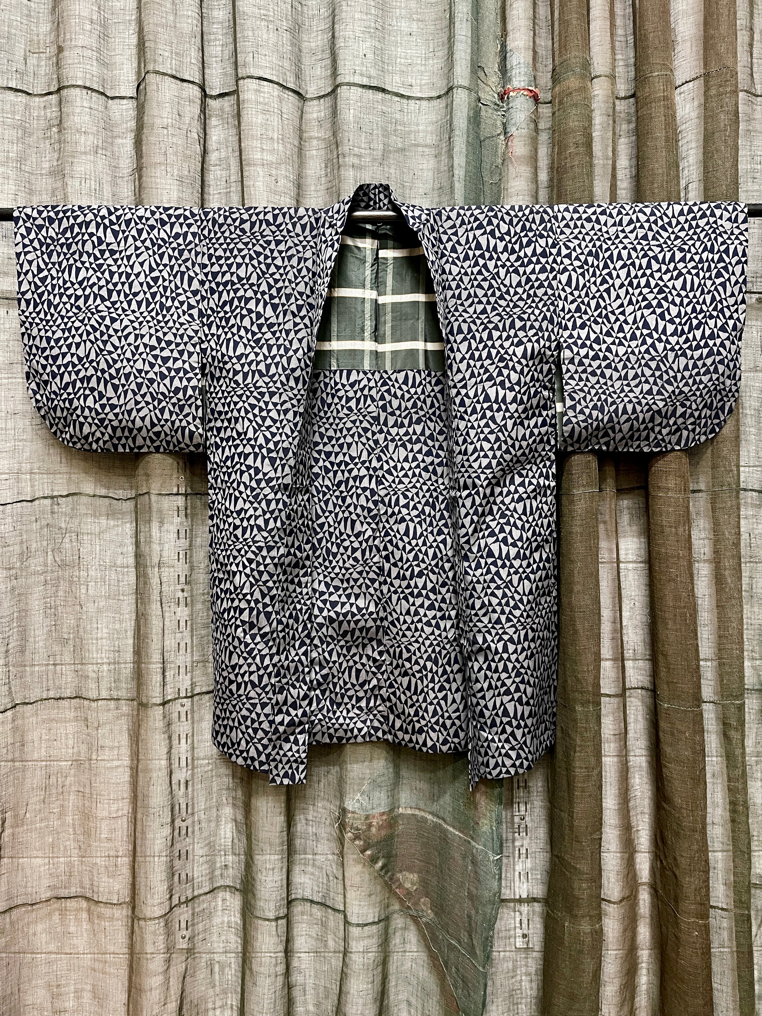 Japanese Haori-Kimono Jacket - Grey Meisen Silk
