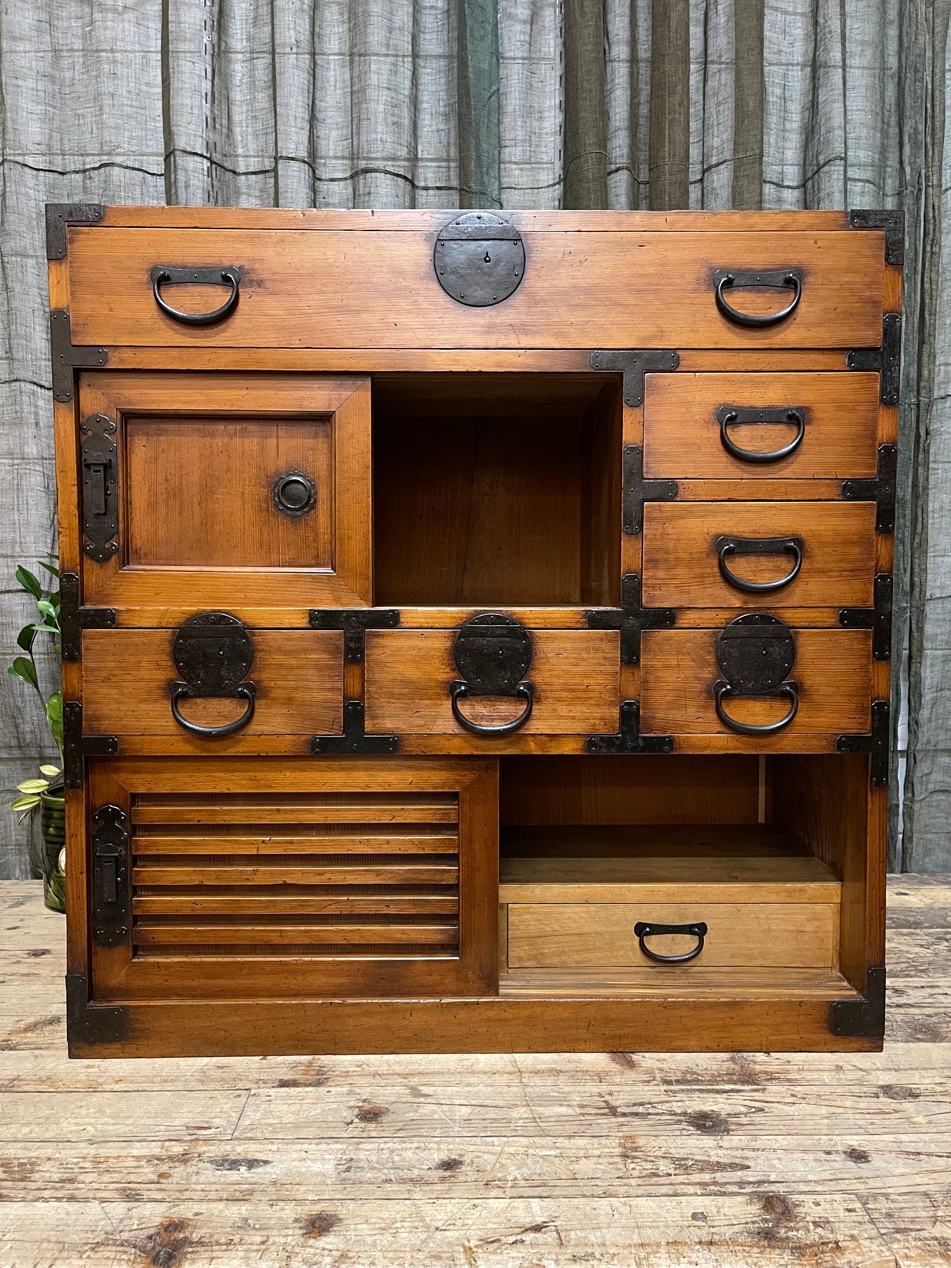 Japanese Choba Dansu, Merchant’s Chest – Cypress & Cedar | Meiji