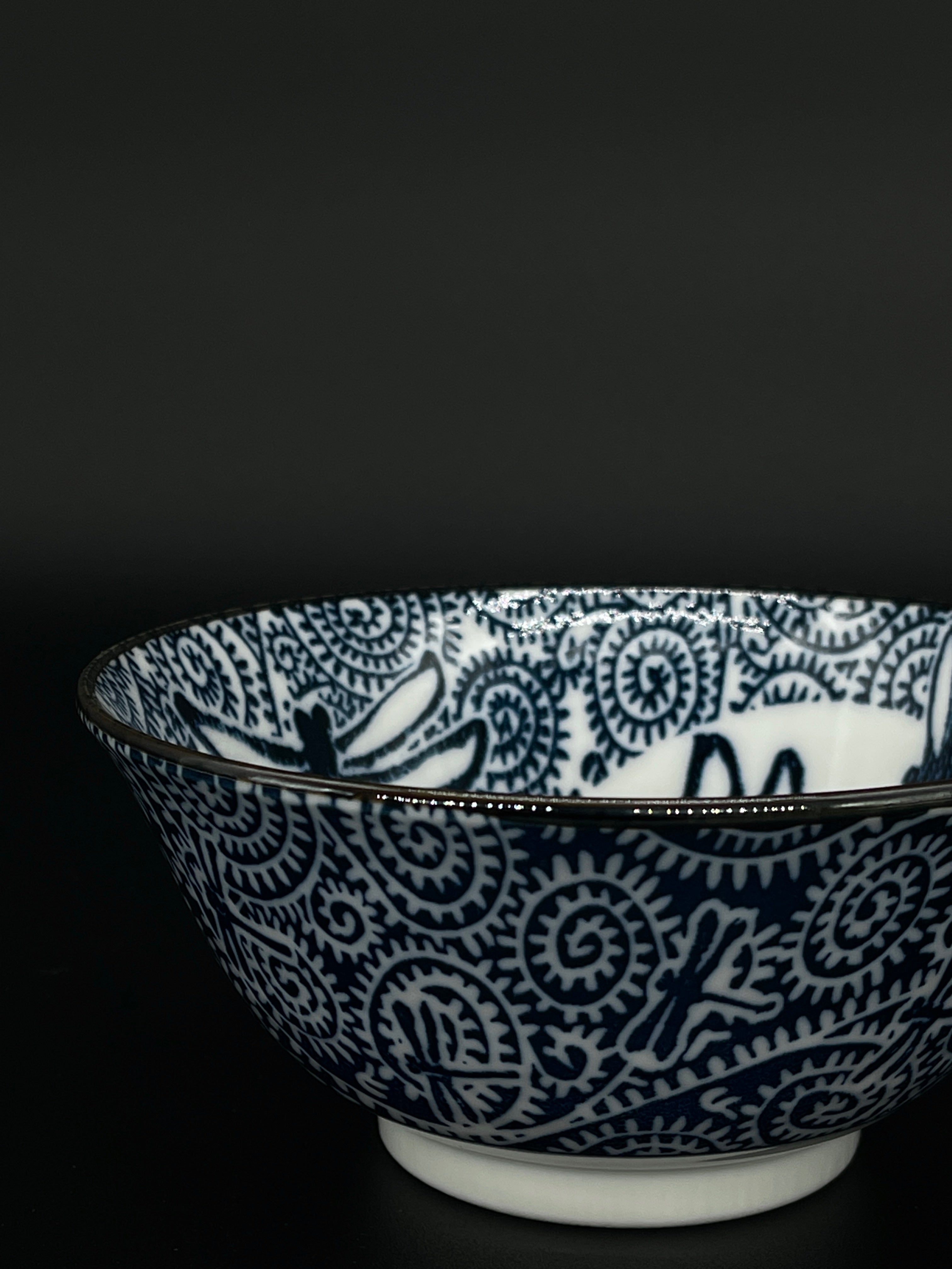 Contemporary Japanese Bowl - Blue & White Dragonfly