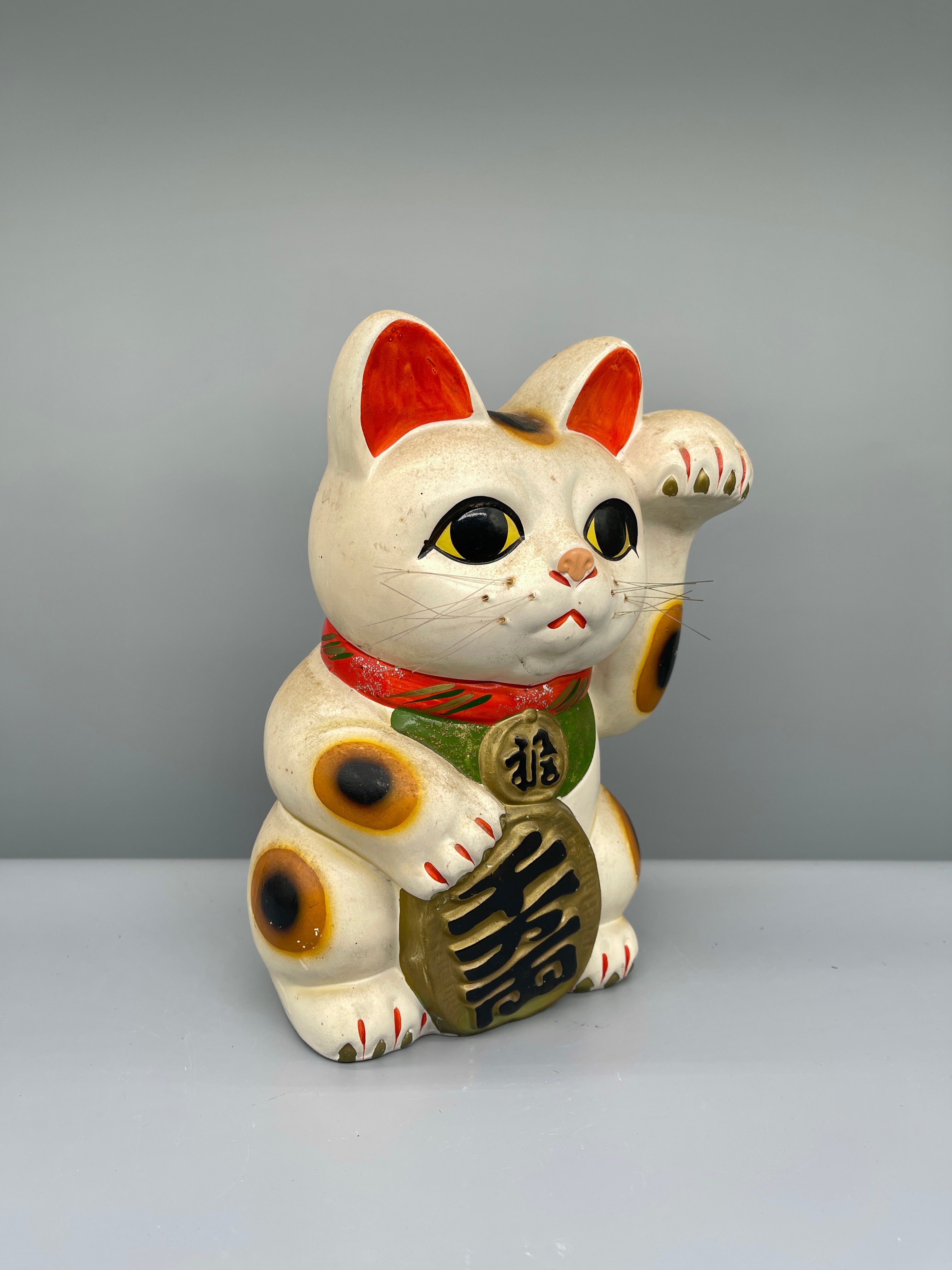 Vintage Japanese White Ceramic Maneki Neko | c.1970
