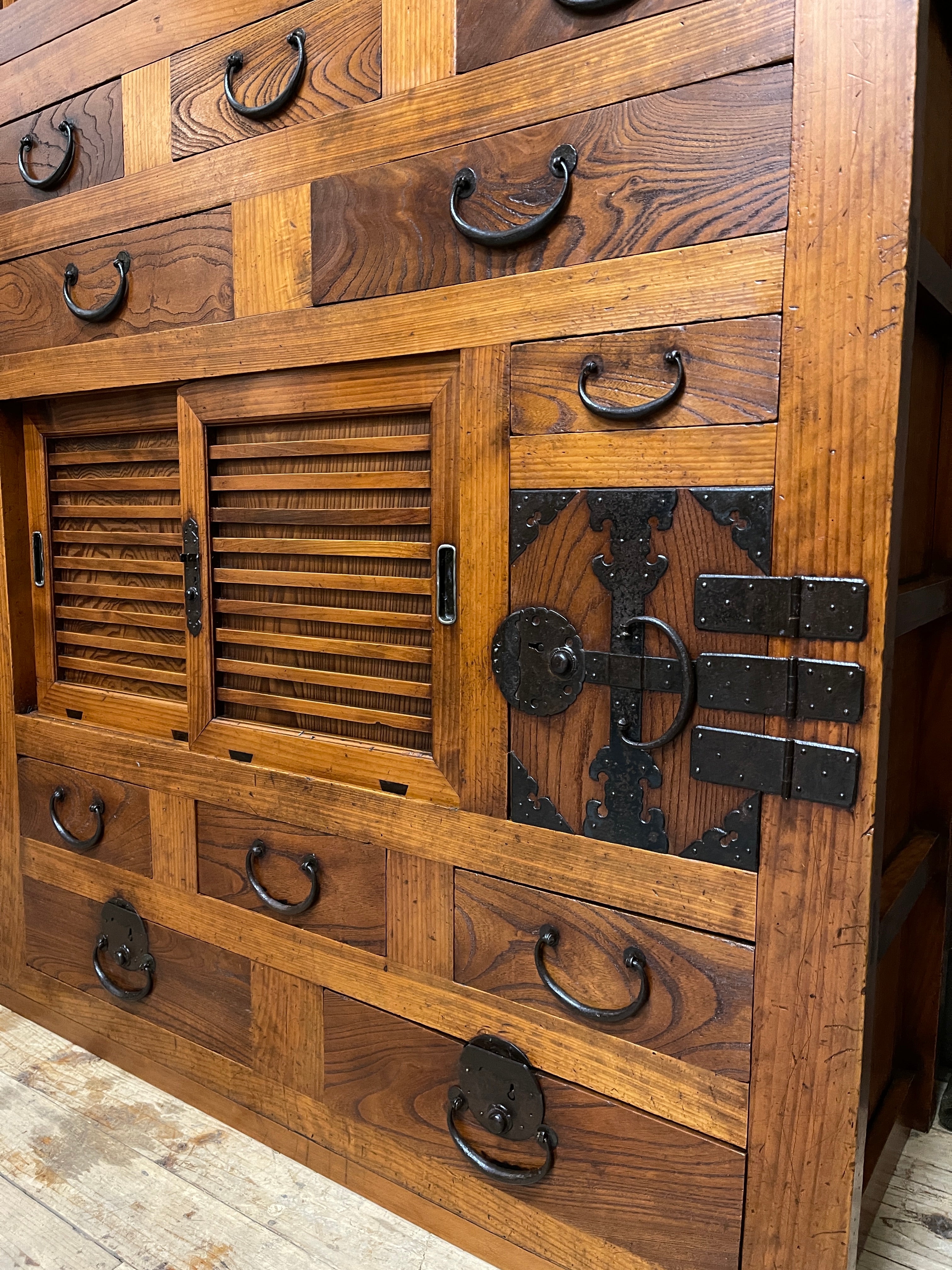 Japanese Mizuya, Kitchen Cabinet - Cedar & Cypress & Elm | Meiji