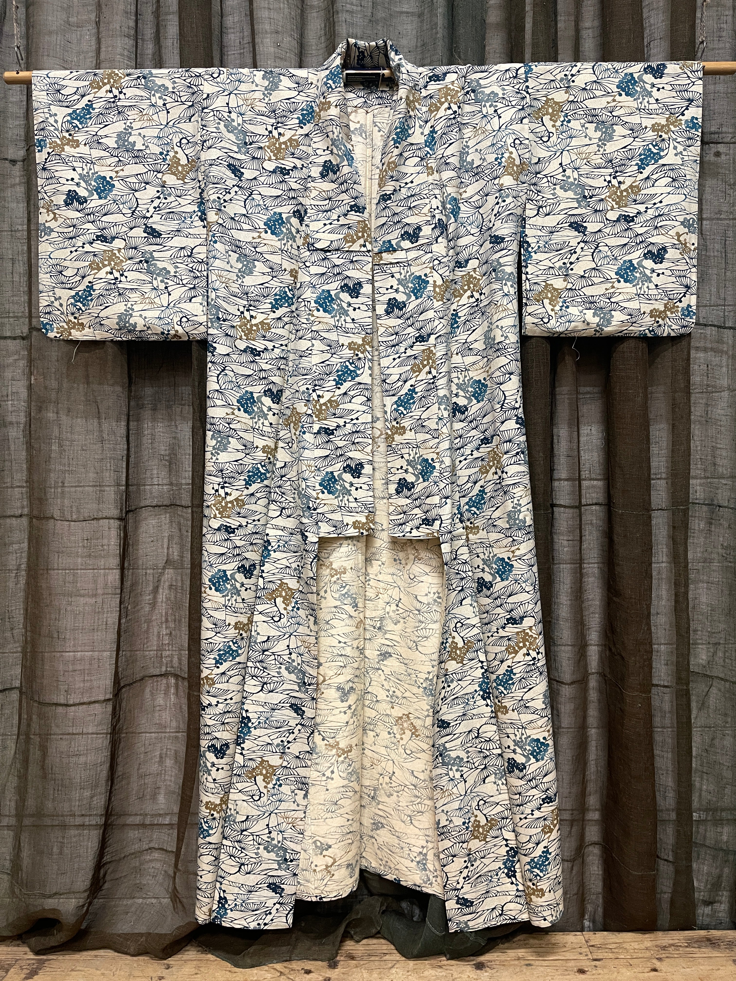 Vintage Japanese Summer Kimono, Unlined | C.1970