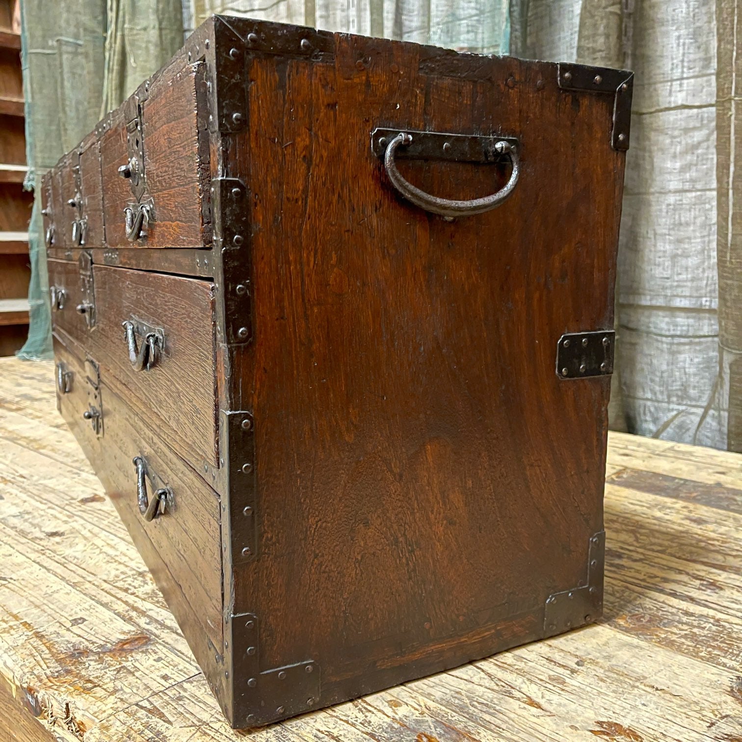 Katana Dansu, Japanese Sword Chest - Paulownia | Late Edo