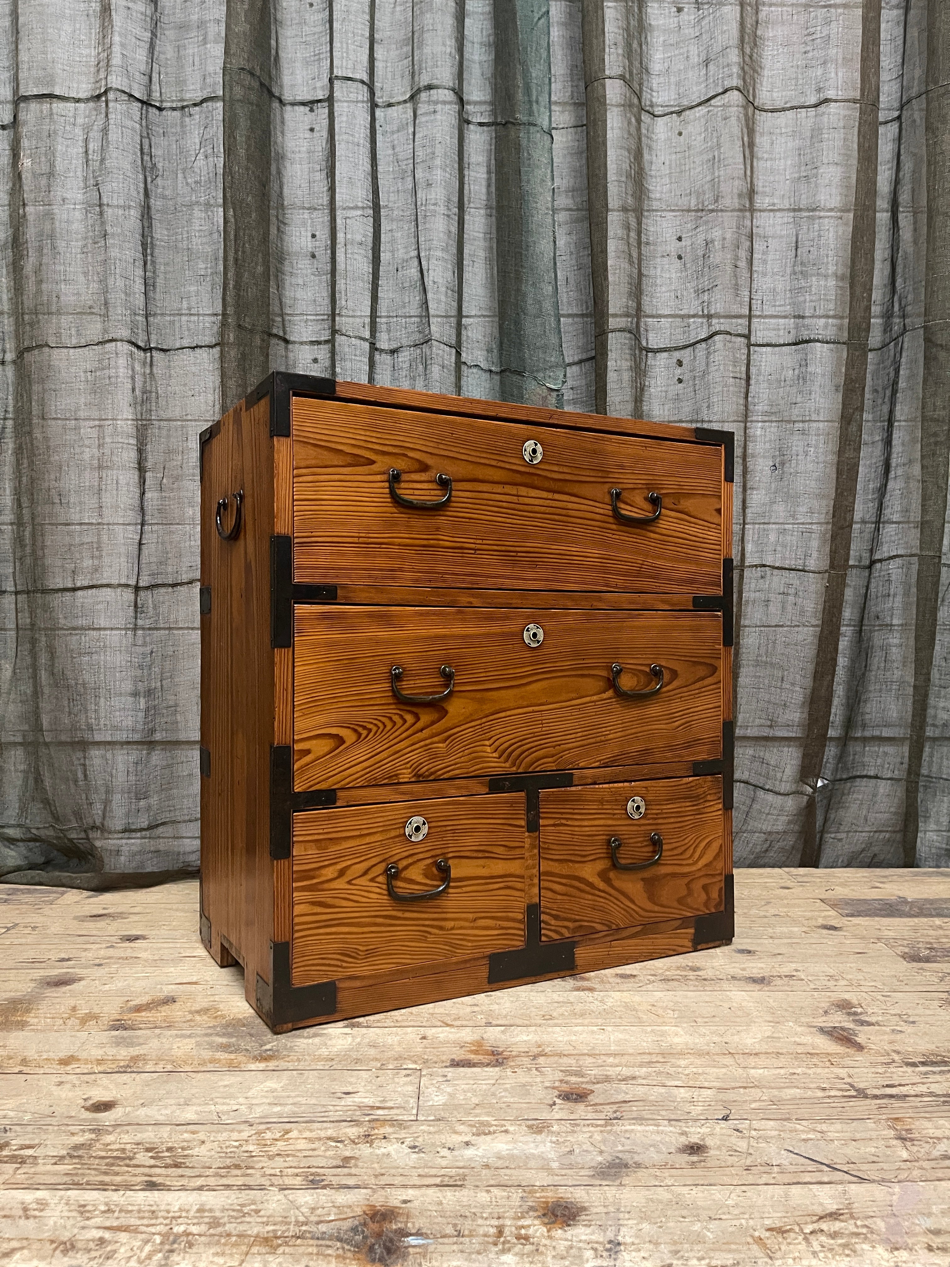 Vintage Japanese Ko Dansu Side Cabinet - Cedar | Taisho