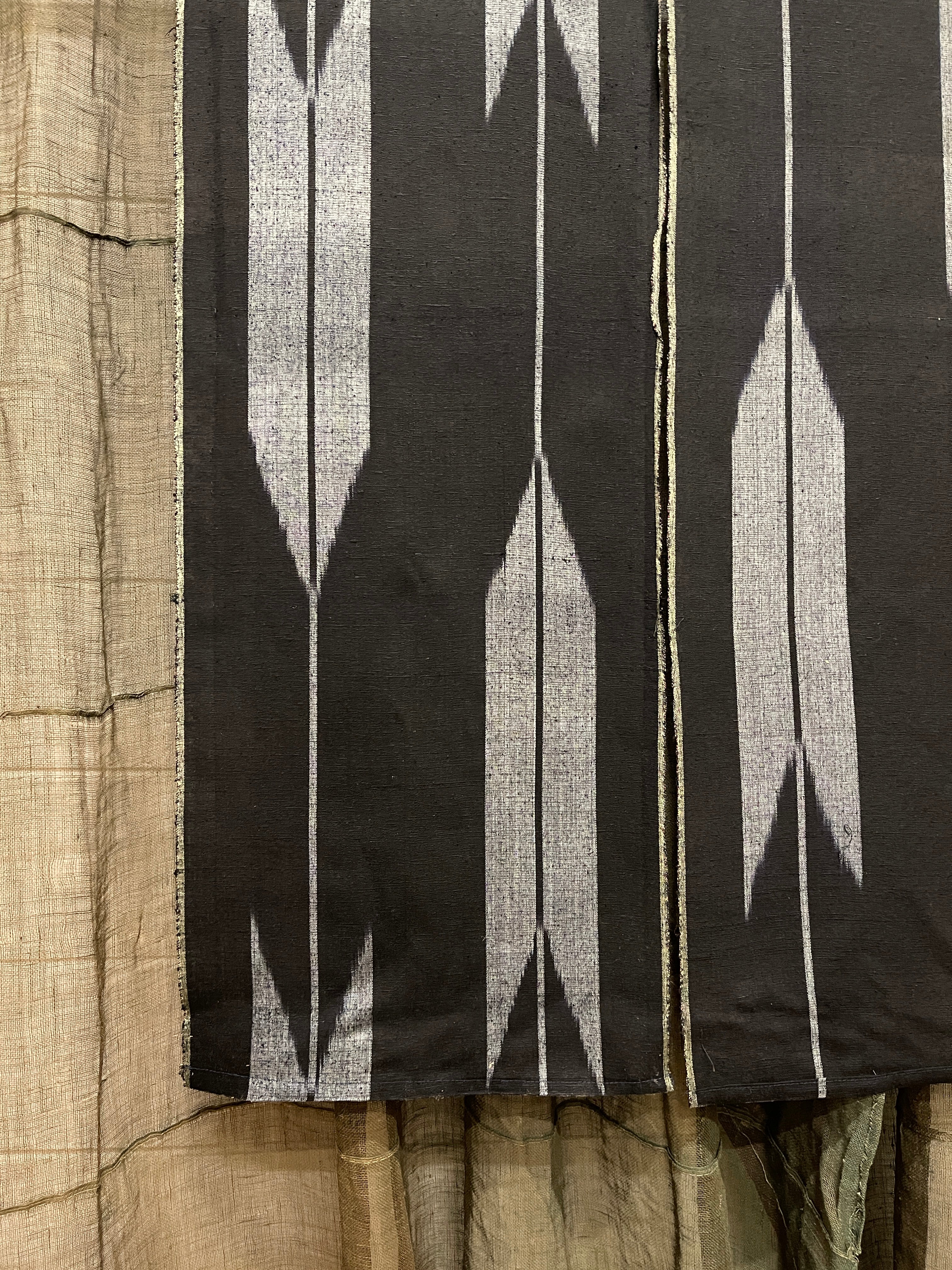 Vintage Japanese Noren - Dark Navy Cotton | Yagasuri Motif
