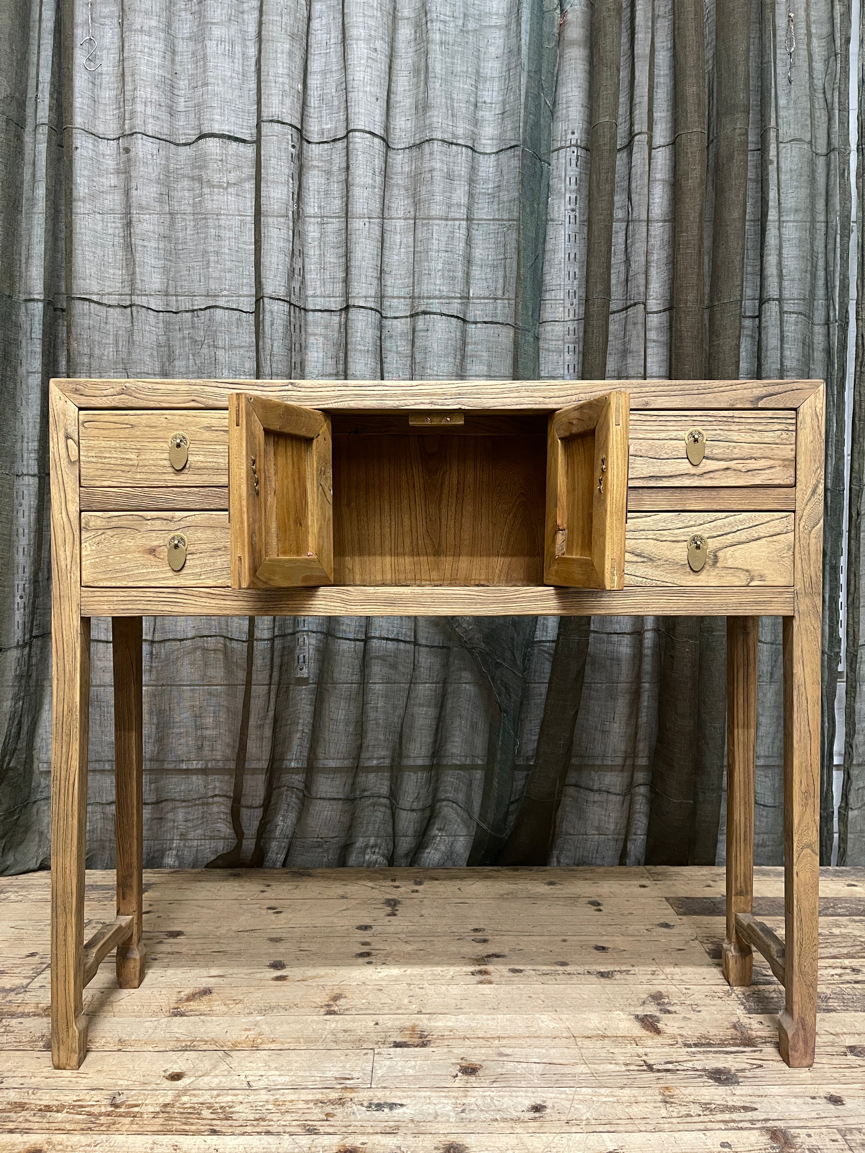 Provincial Style Chinese Hall Table | Elm