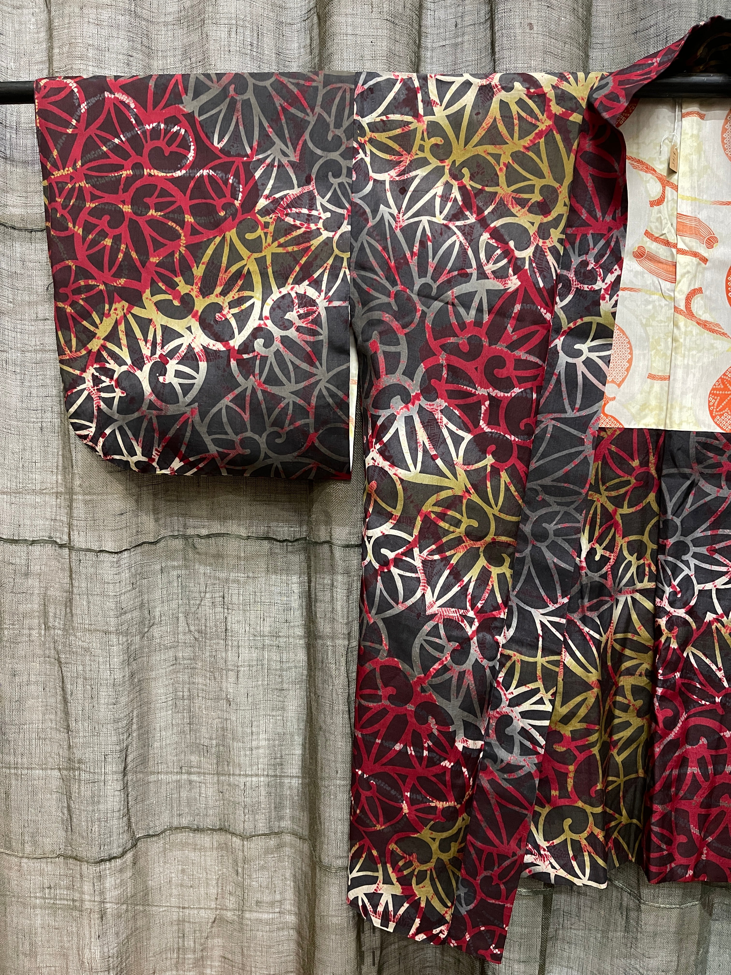 Japanese Haori-Kimono Jacket - Floral pattern