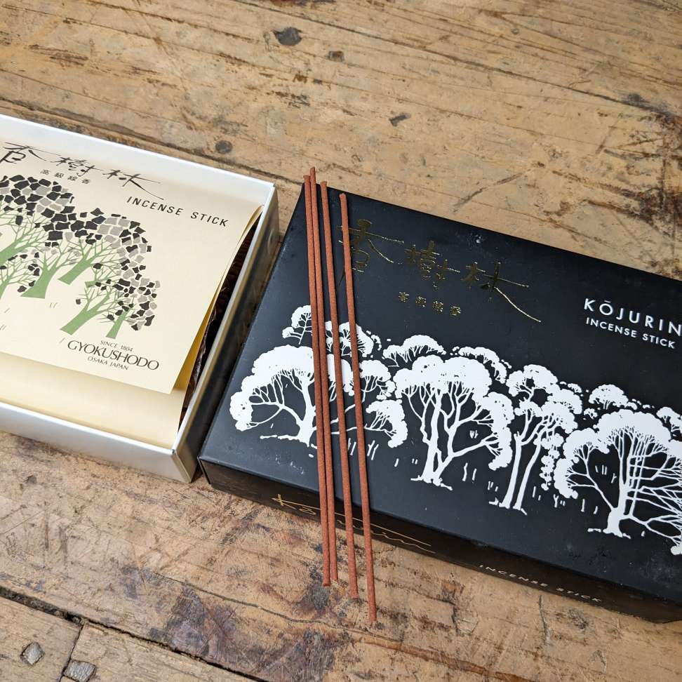 Japanese Kōjurin Incense Sticks | Black Sandalwood