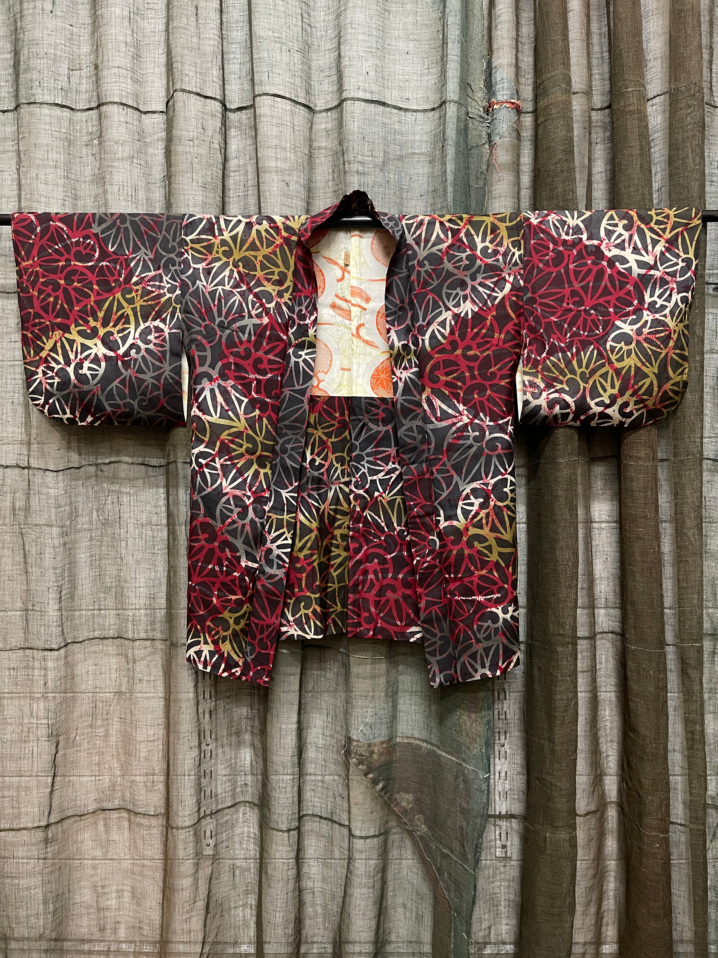Japanese Haori-Kimono Jacket - Floral pattern