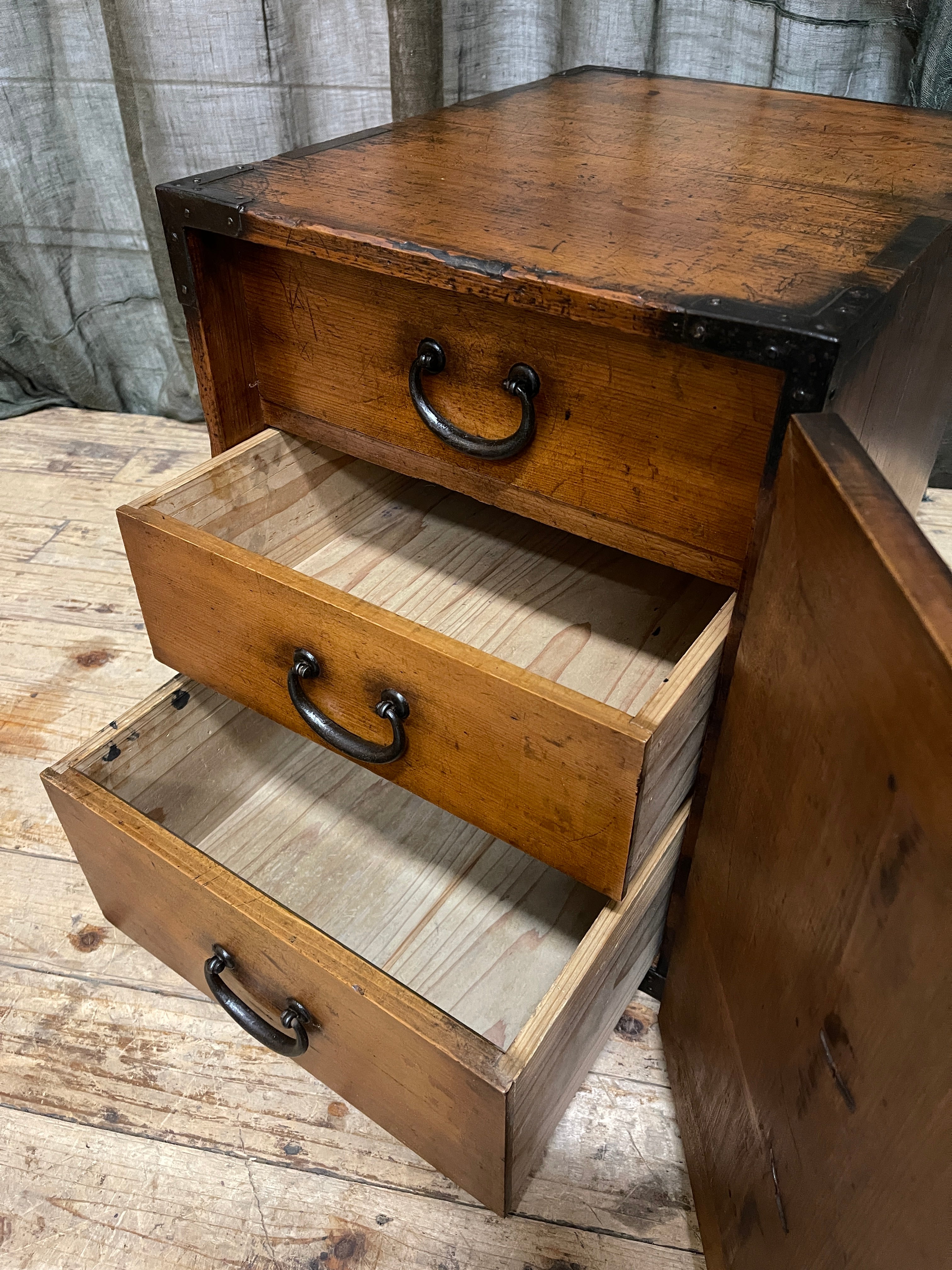 Funa Dansu, Japanese Ships Chest - Cypress | Meiji