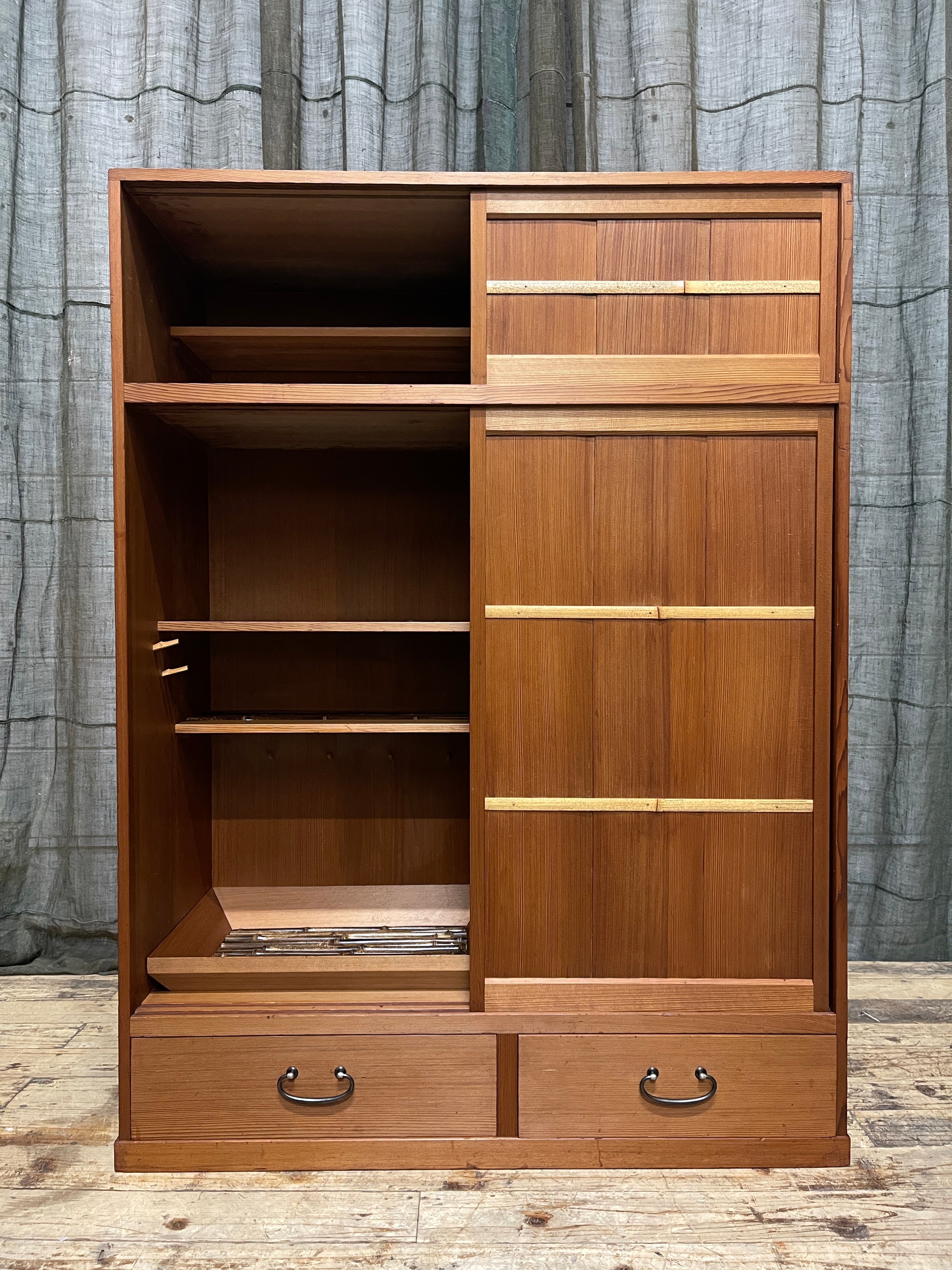 Cha-Mizuya Dansu, Japanese Tea Cabinet - Cedar | Showa