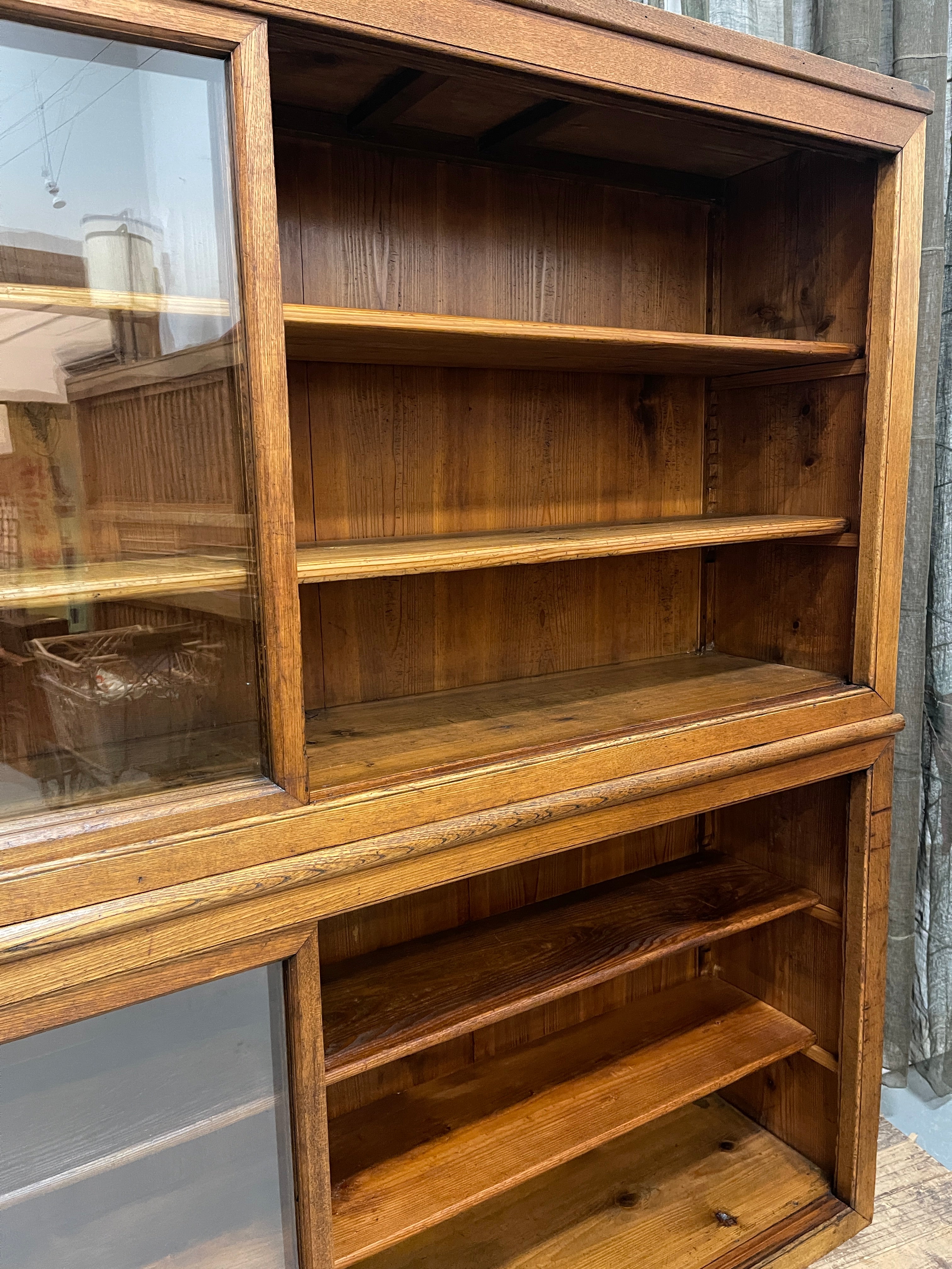 Japanese Showcase - Oak | Taisho