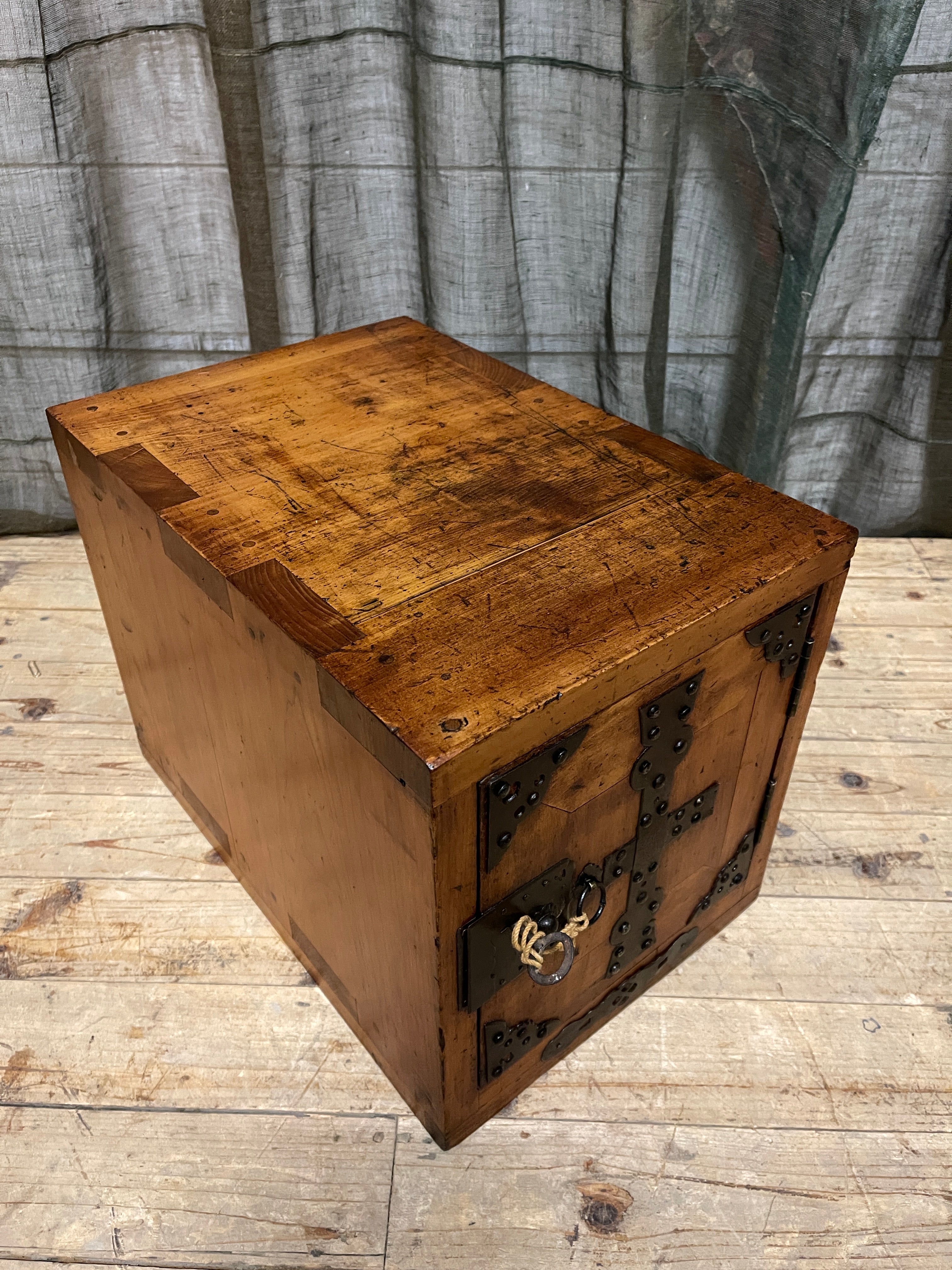 Funa Dansu, Japanese Ships Chest - Cypress | Meiji