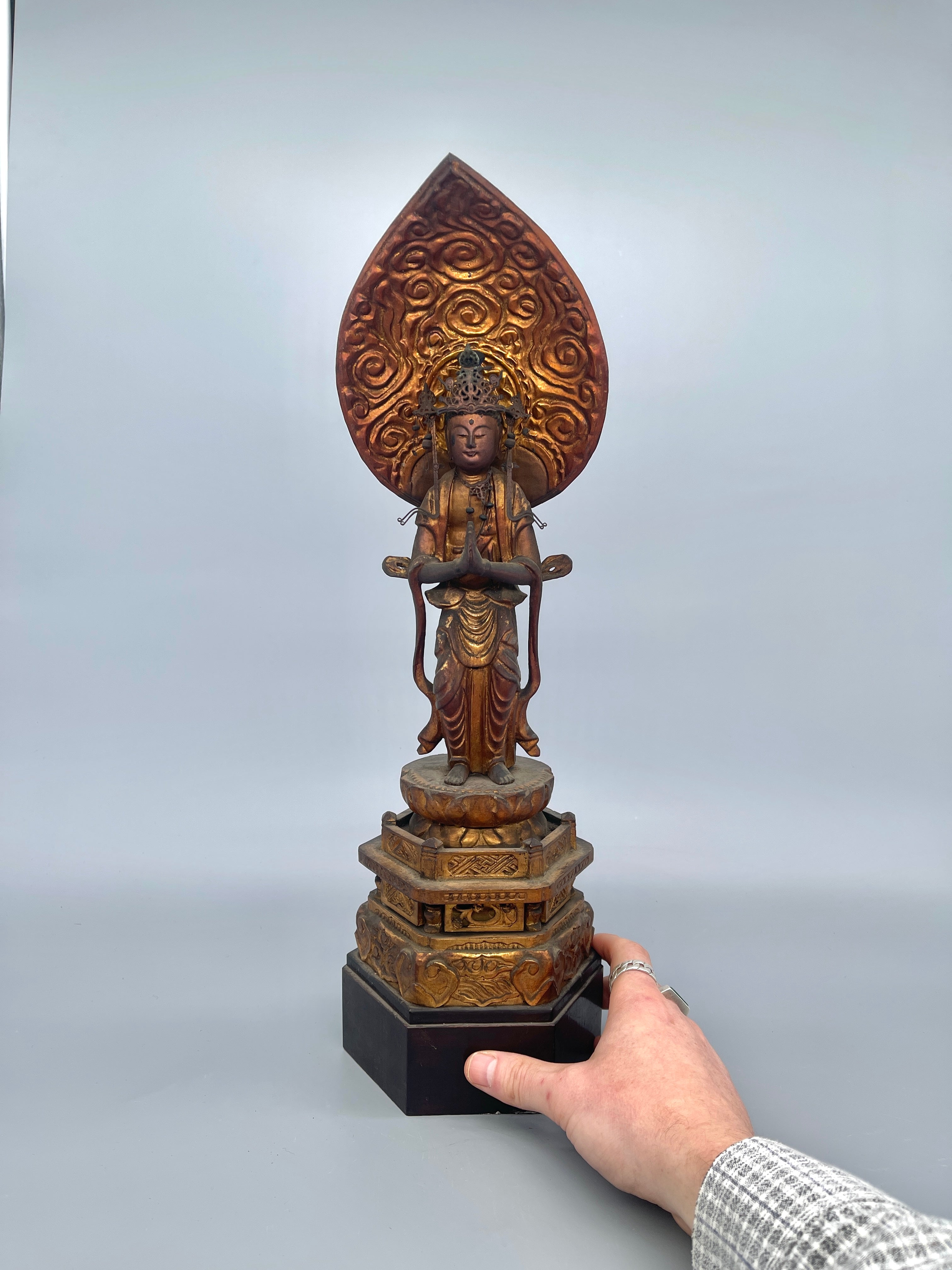 Antique Japanese Seishi-Bosatsu Carved Statue