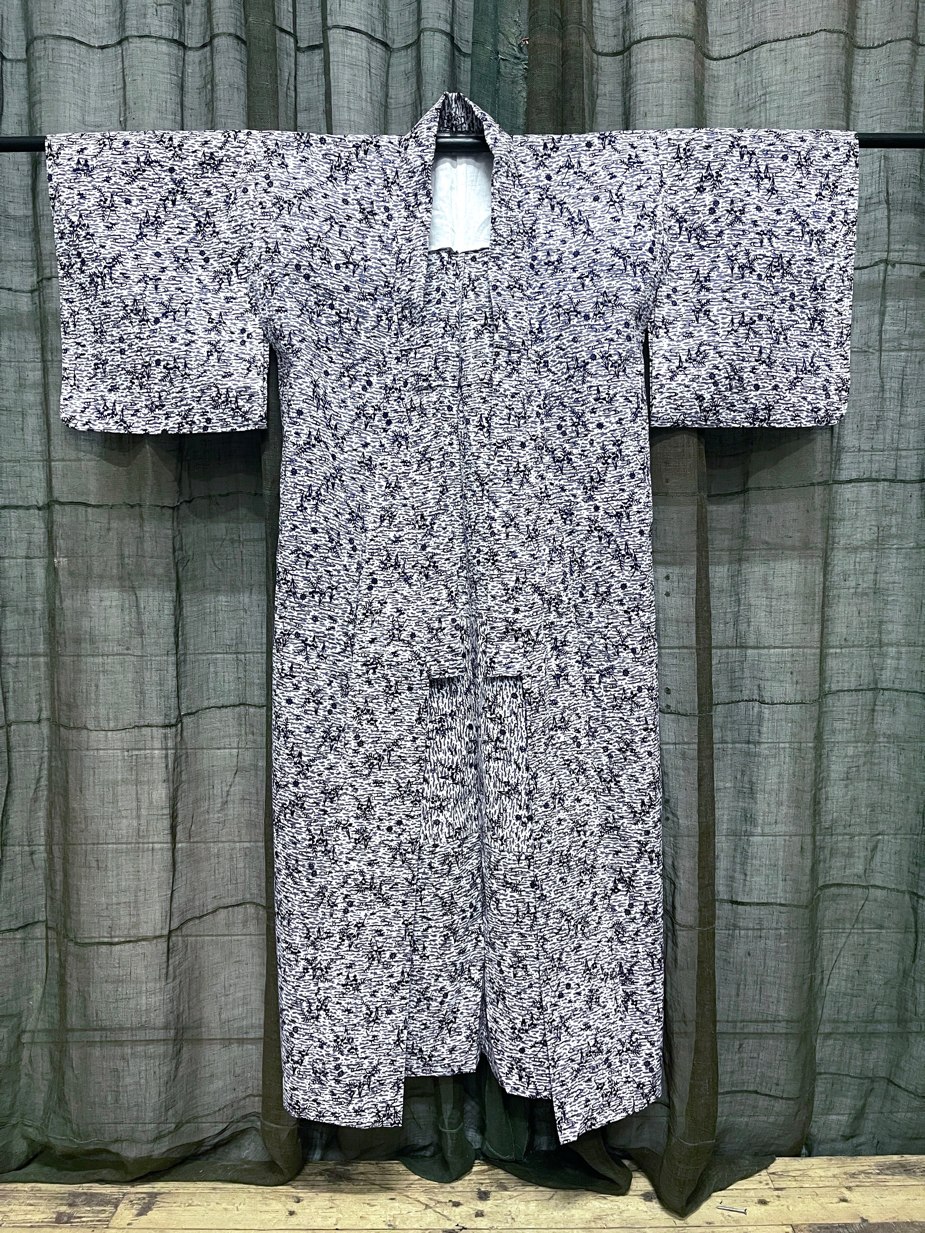 Vintage Yukata, Japanese Cotton Kimono with Floral Motif