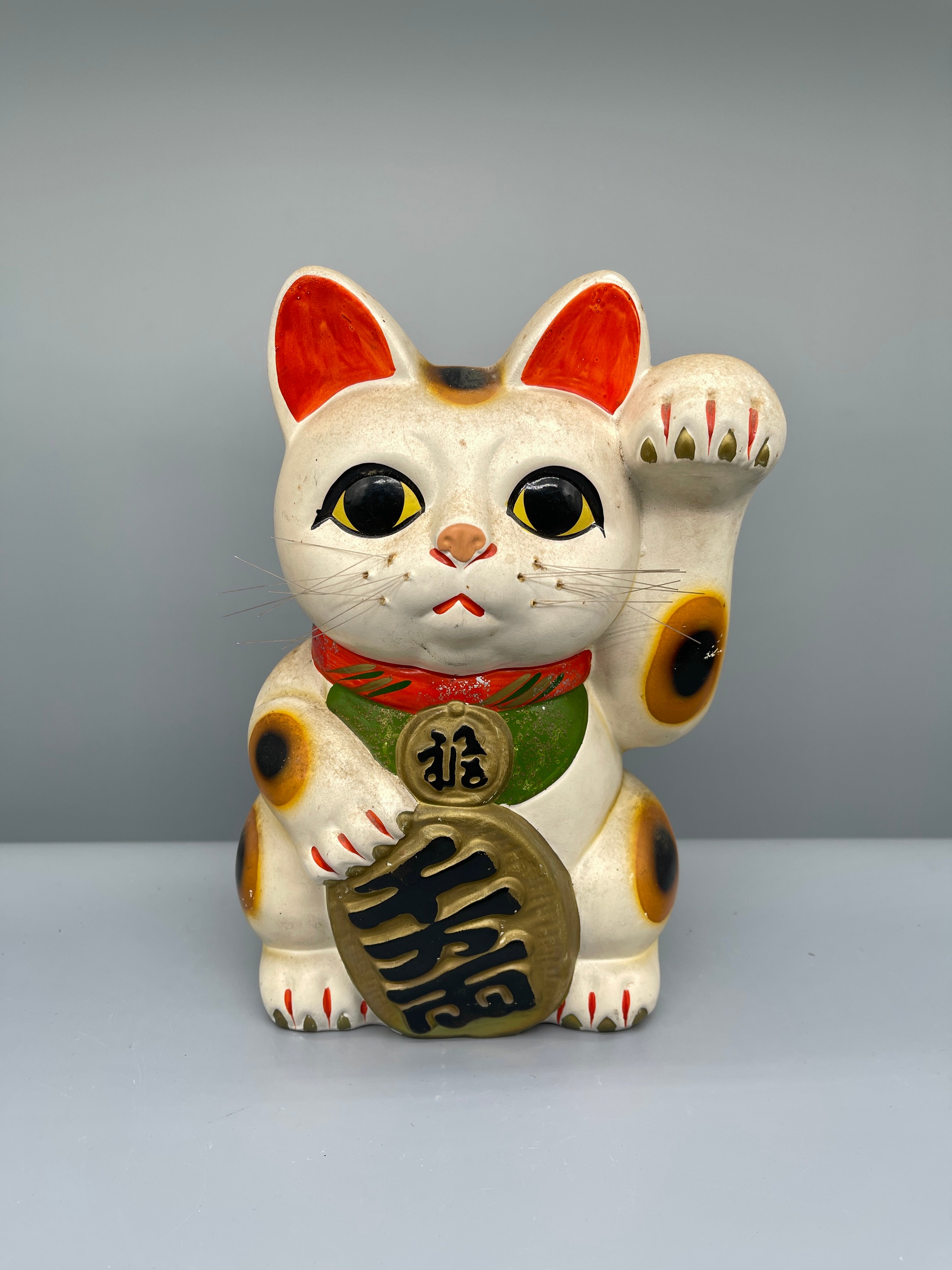 Vintage Japanese White Ceramic Maneki Neko | c.1970