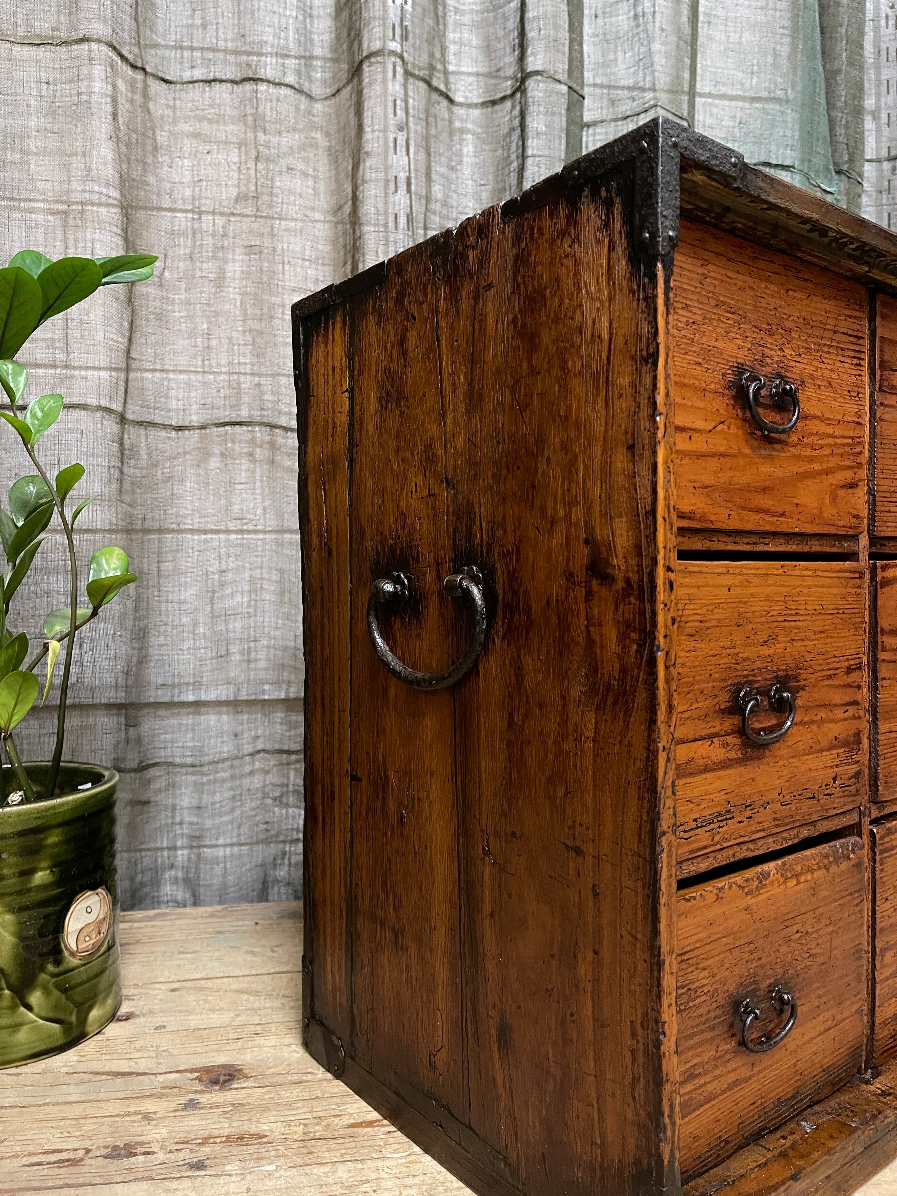 Japanese Merchant’s Chest of Drawers – Cypress | Meiji
