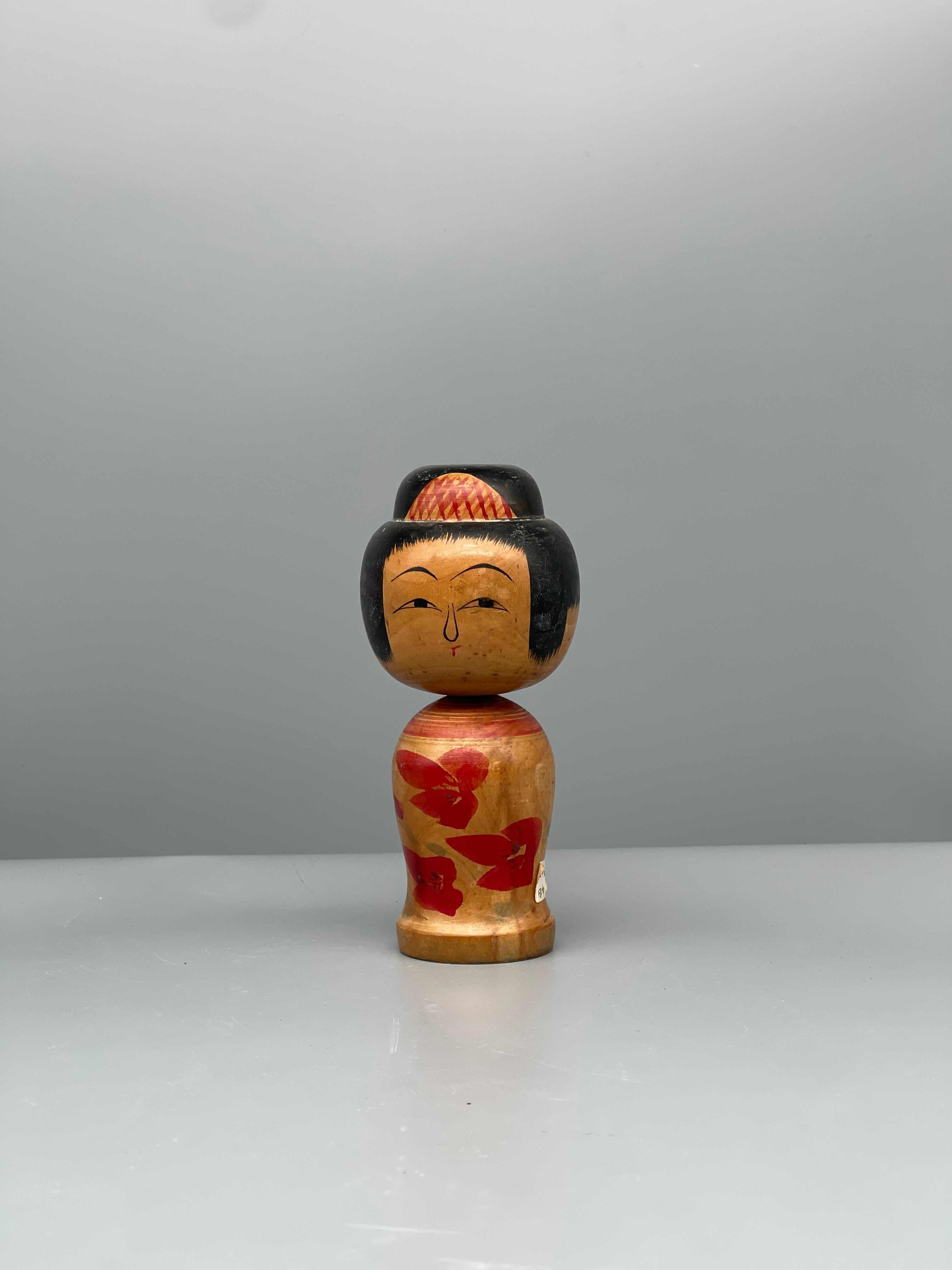 Vintage Japanese Zaō Takayu Kokeshi Doll, Chrysanthemum Motif