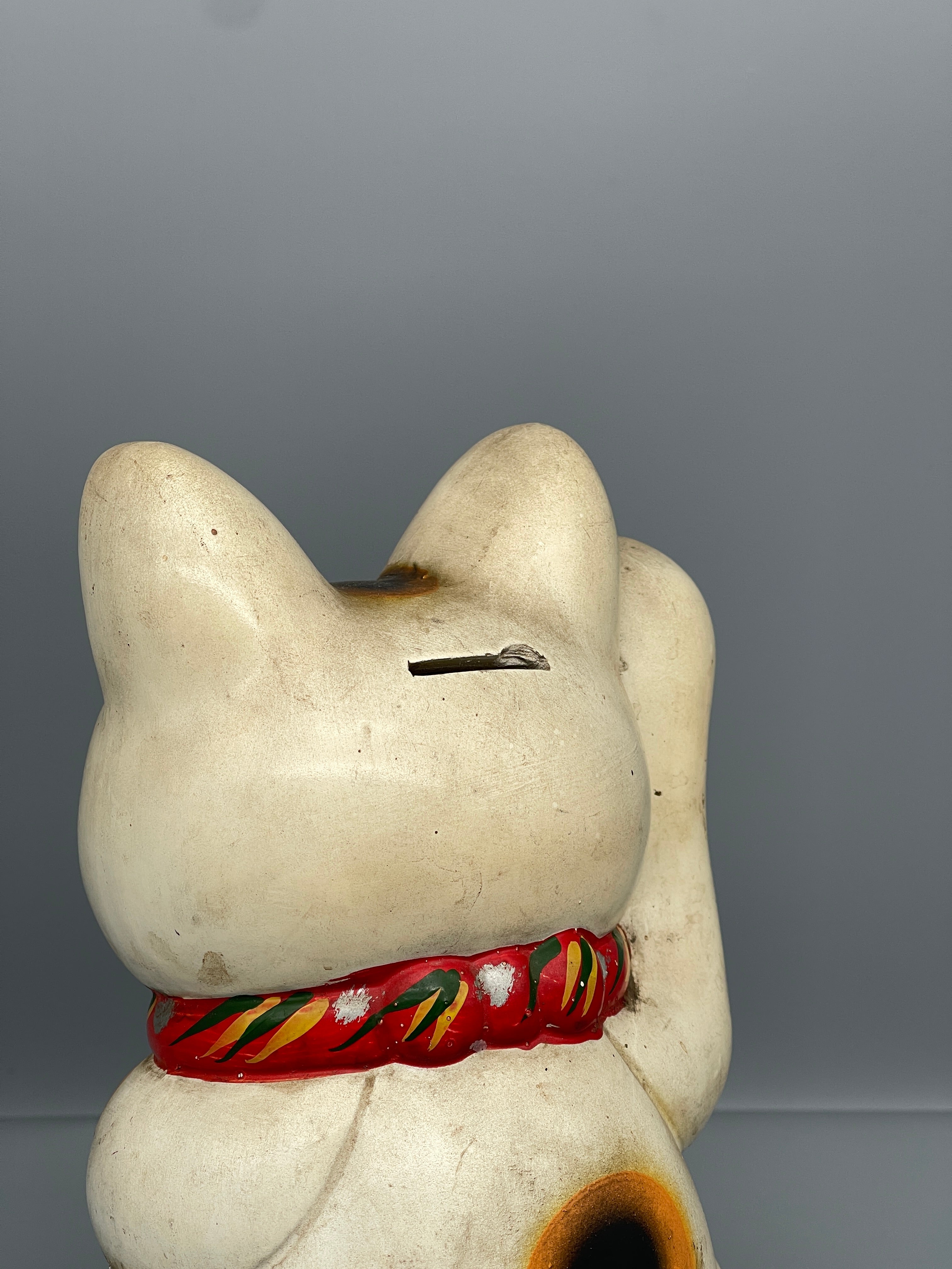 Small Vintage Japanese Ceramic Maneki Neko Money Box