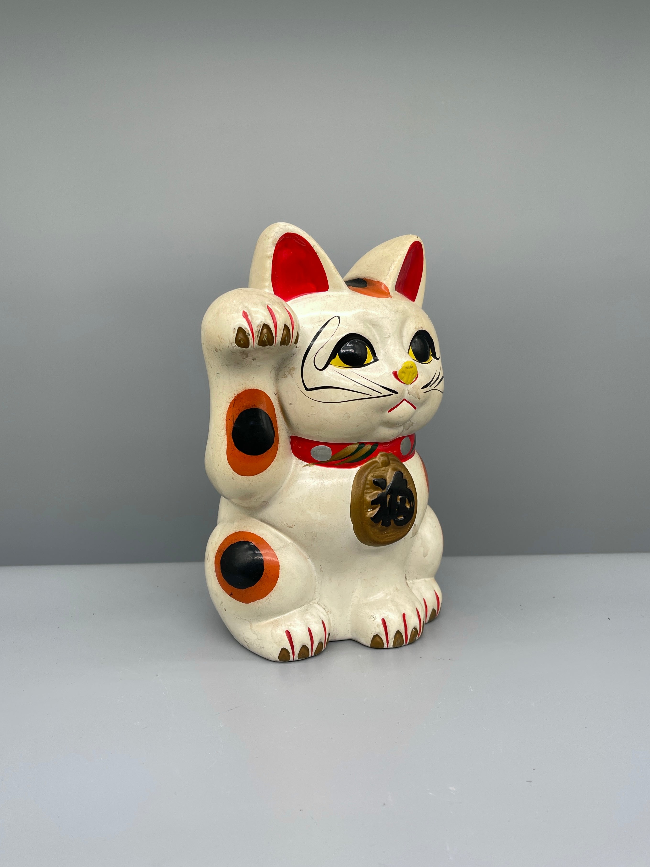 Vintage Japanese White Ceramic Maneki Neko | c.1970