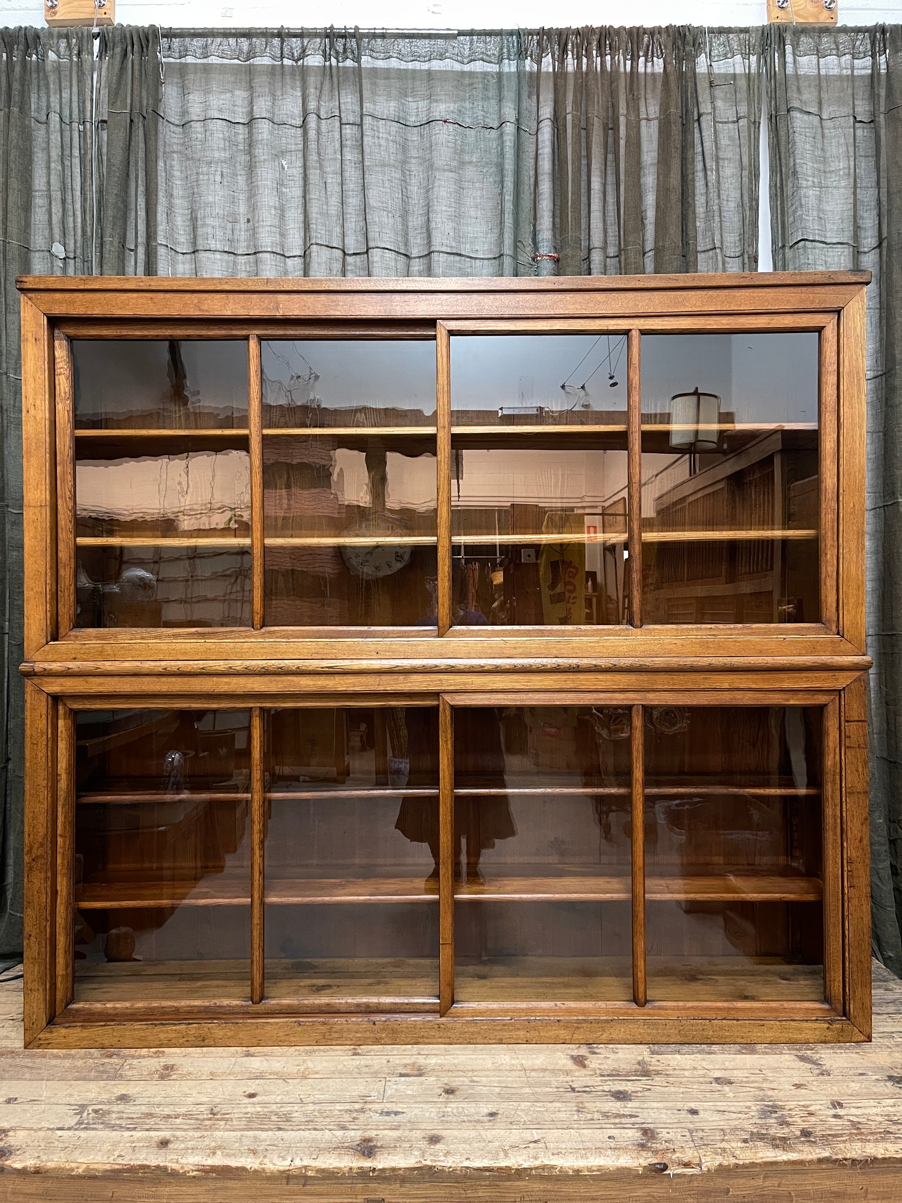 Japanese Showcase - Oak | Taisho
