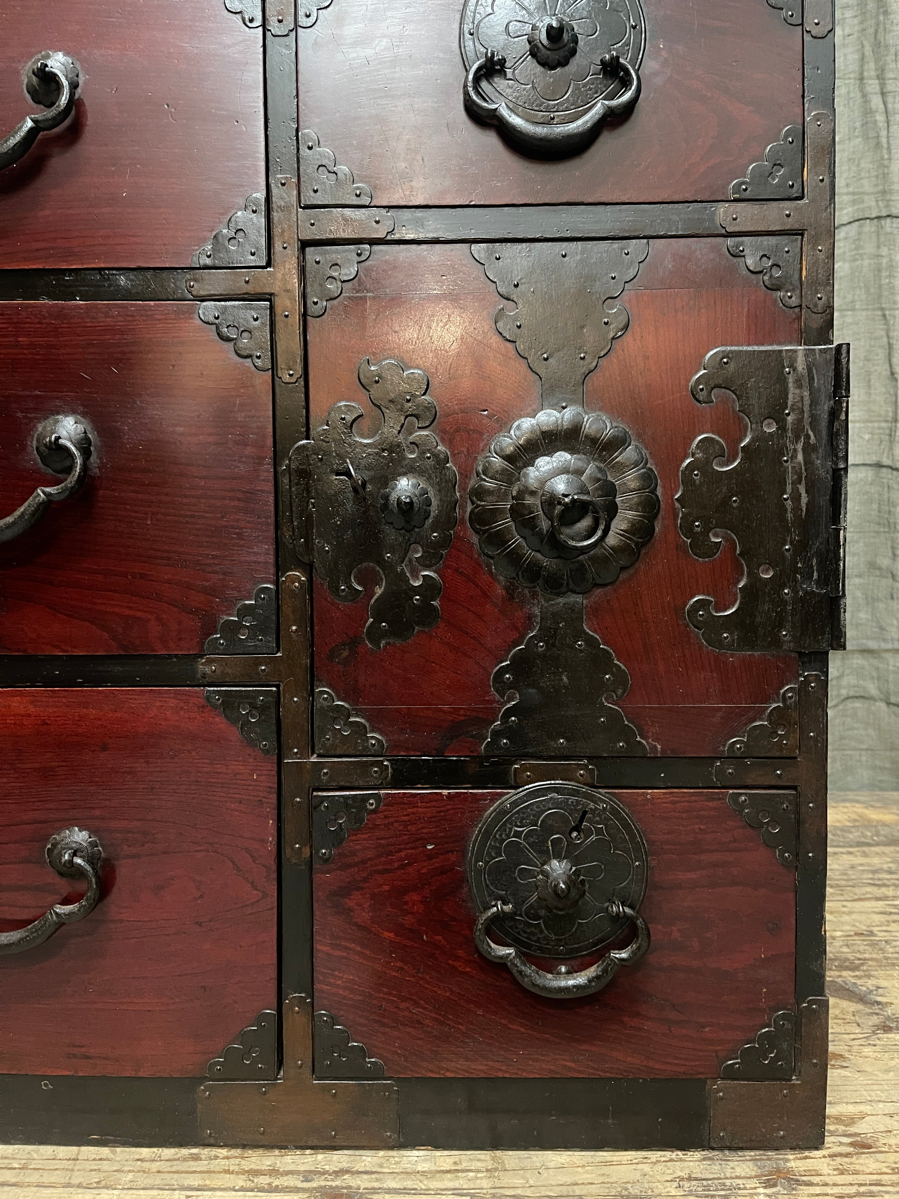 Japanese Lacquered Kimono Chest of Drawers - Meiji