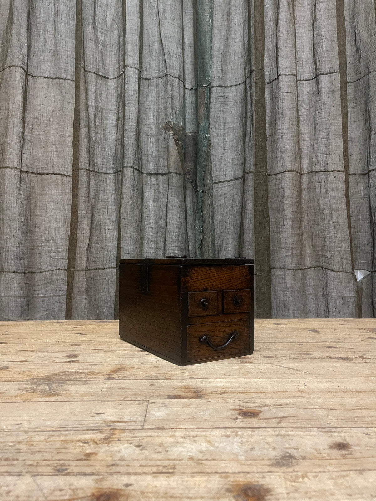 Antique Japanese elm calligraphy box (suzuri bako), Edo period