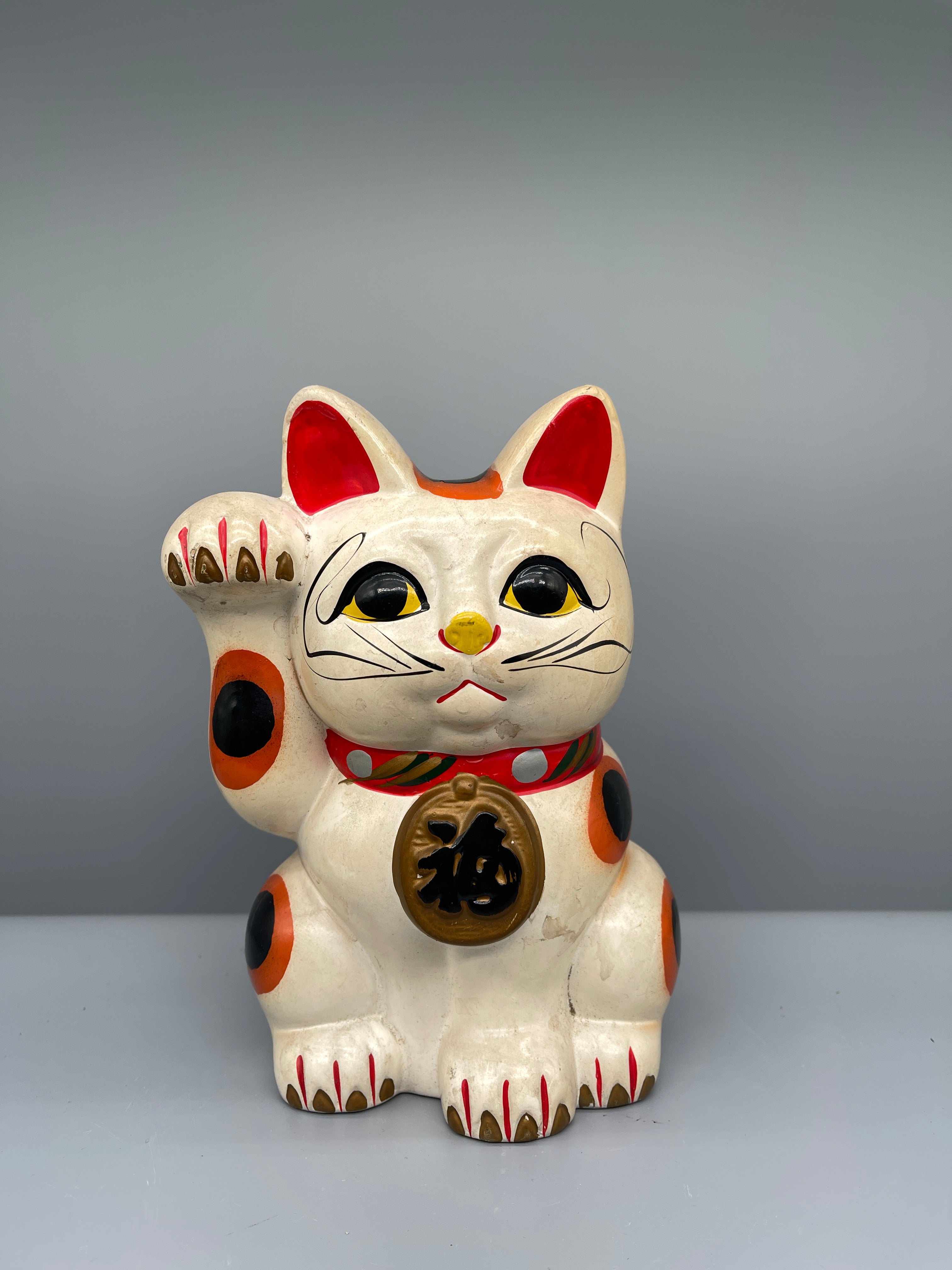 Vintage Japanese White Ceramic Maneki Neko | c.1970