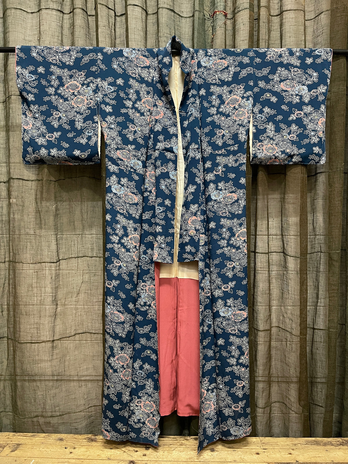 Vintage Japanese Silk Kimono, Floral Print