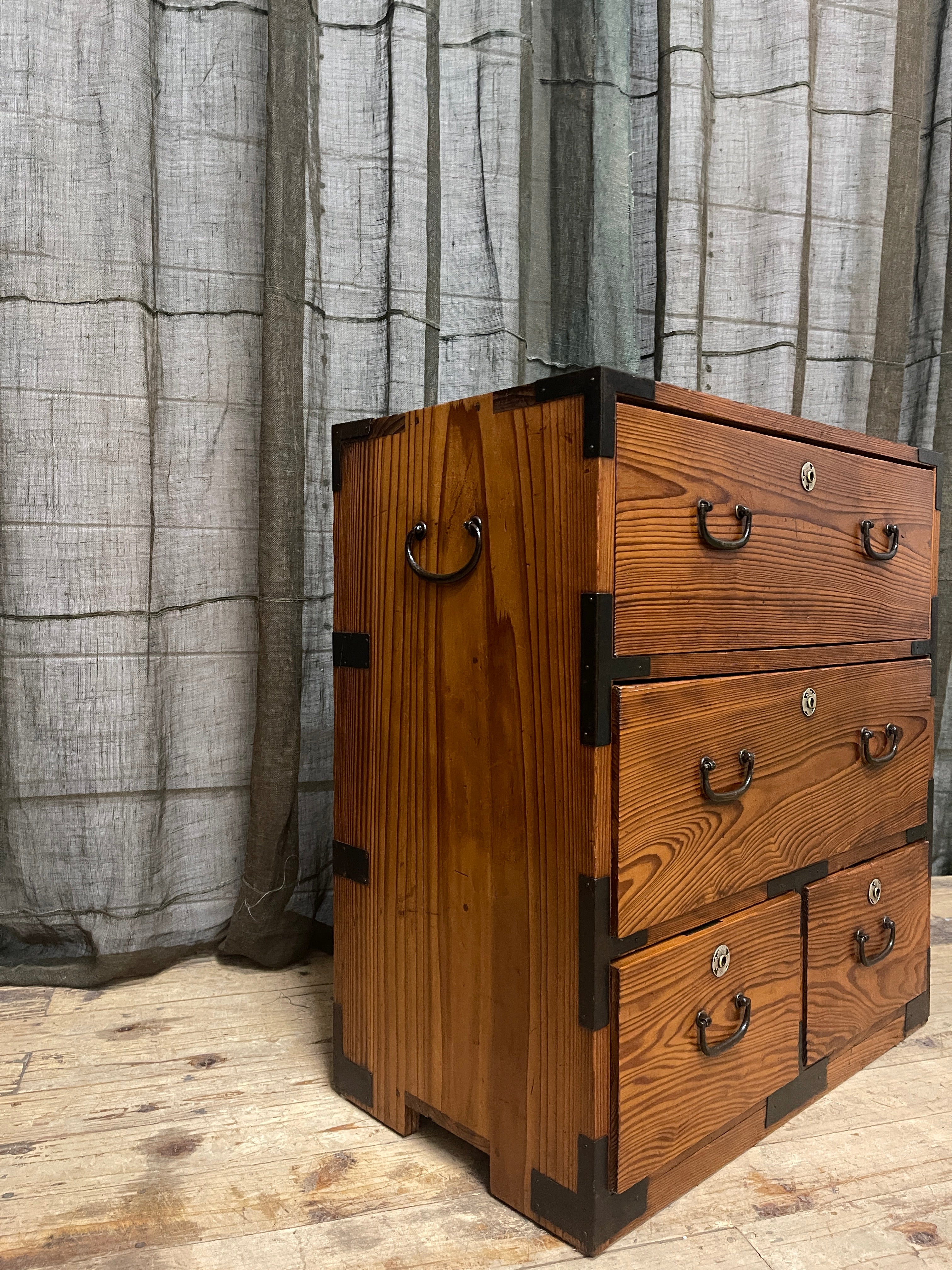 Vintage Japanese Ko Dansu Side Cabinet - Cedar | Taisho