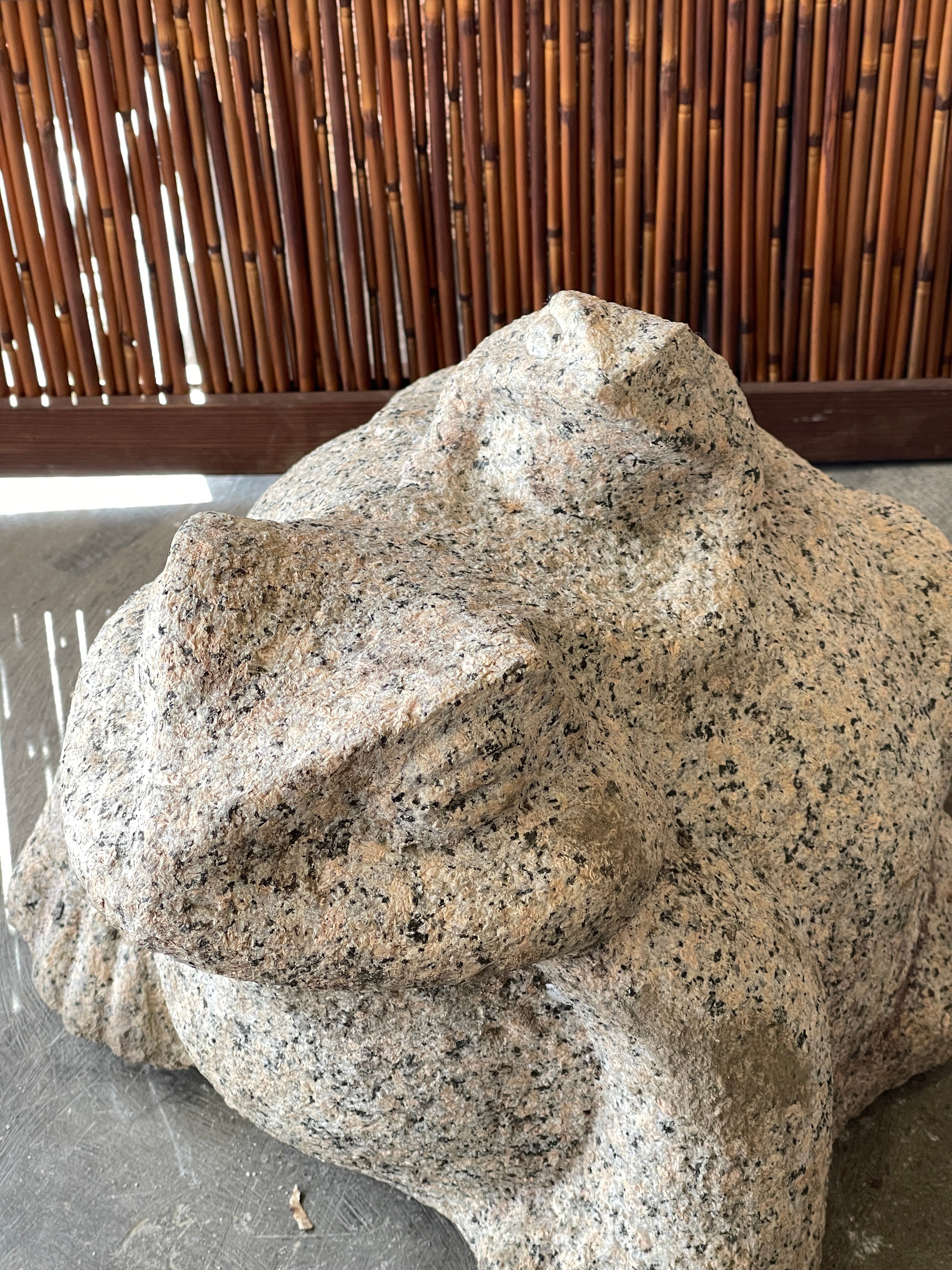 Japanese Kaeru Ishizo Garden Frog Statue - Granite