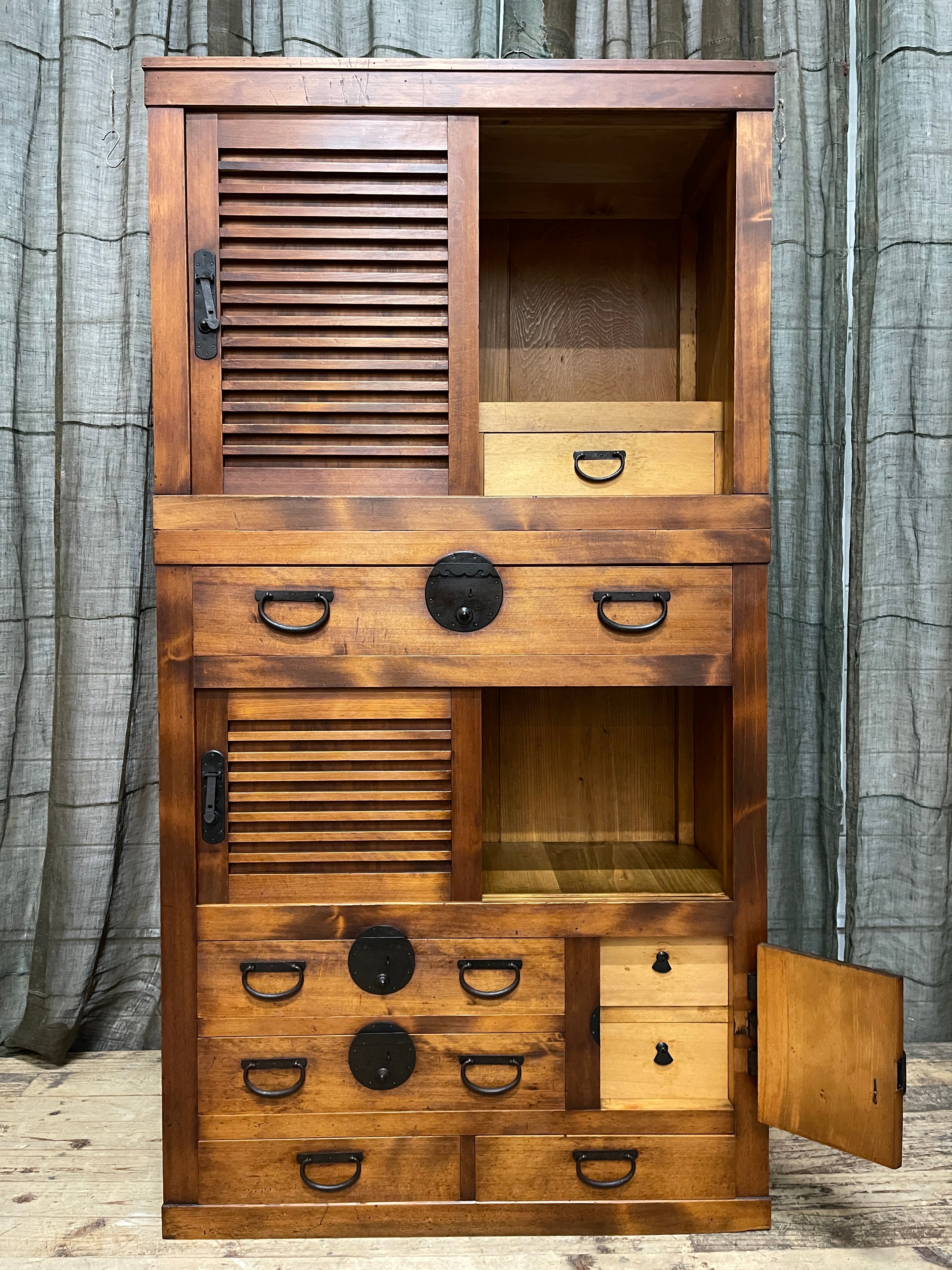 Japanese Choba Dansu, Merchant’s Chest – Cedar & Cypress | Meiji