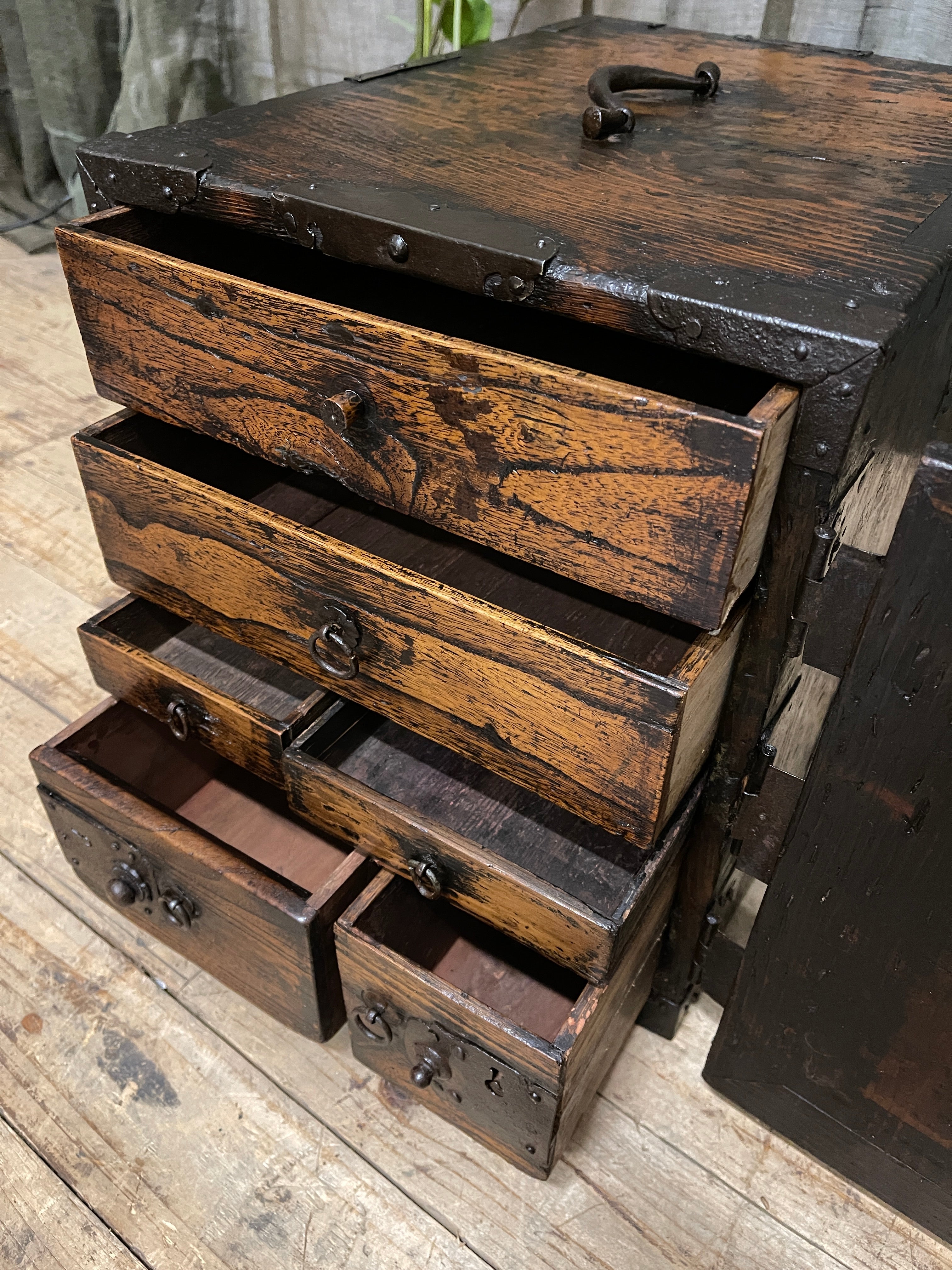 Funa Dansu, Japanese Ships Chest - Cedar | Edo